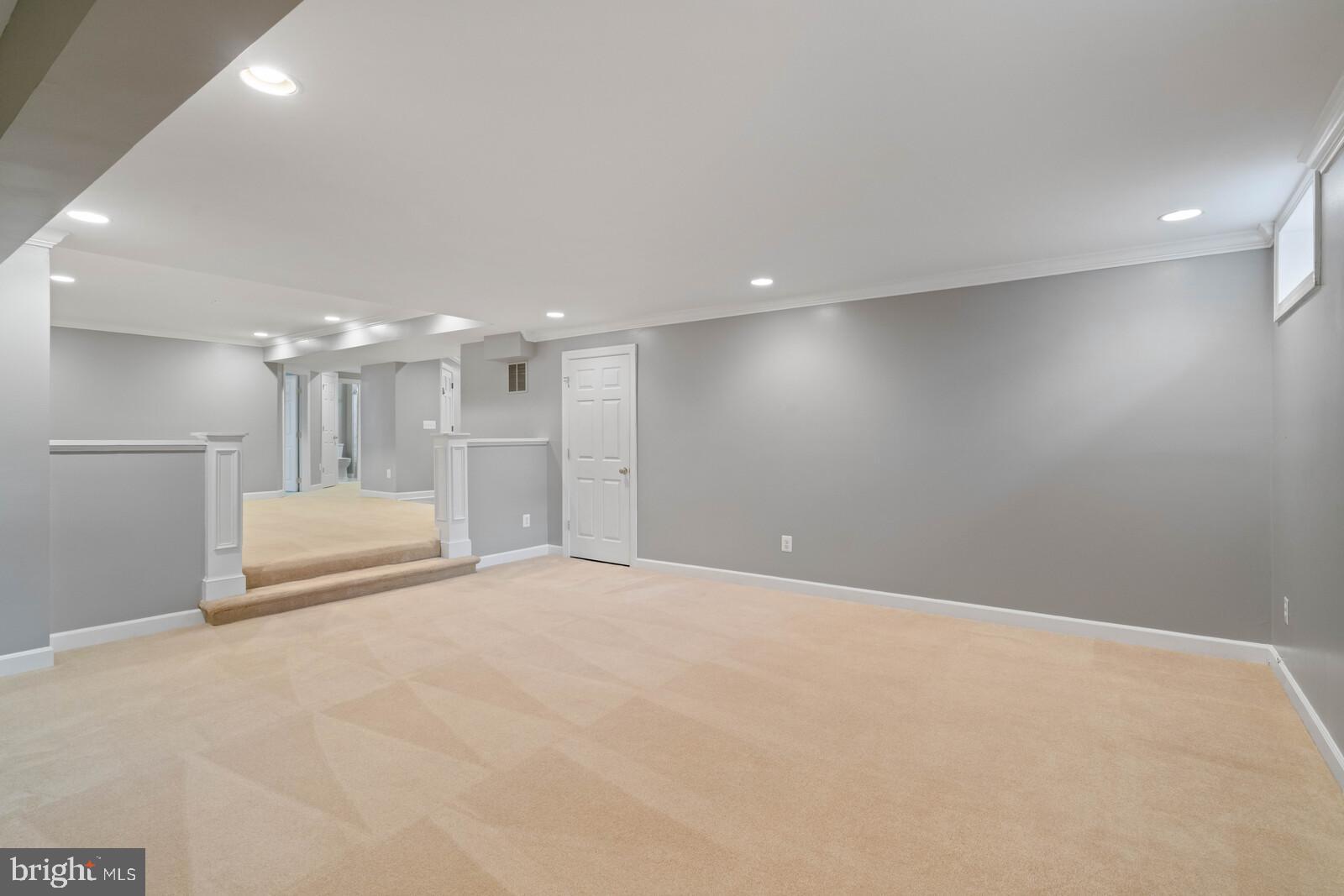 MEADOWBROOK WOODS - Residential