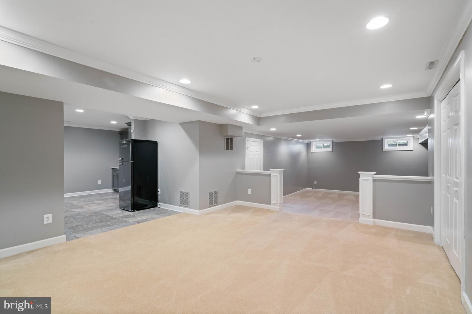 MEADOWBROOK WOODS - Residential