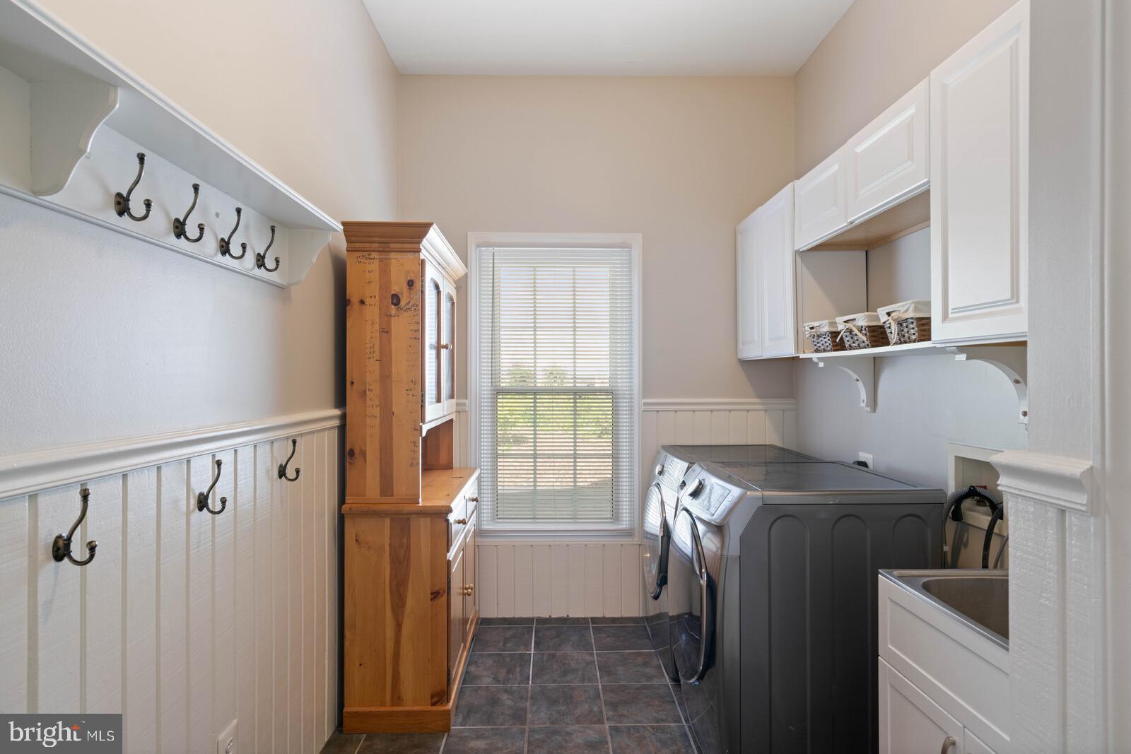 MEADOWBROOK WOODS - Residential