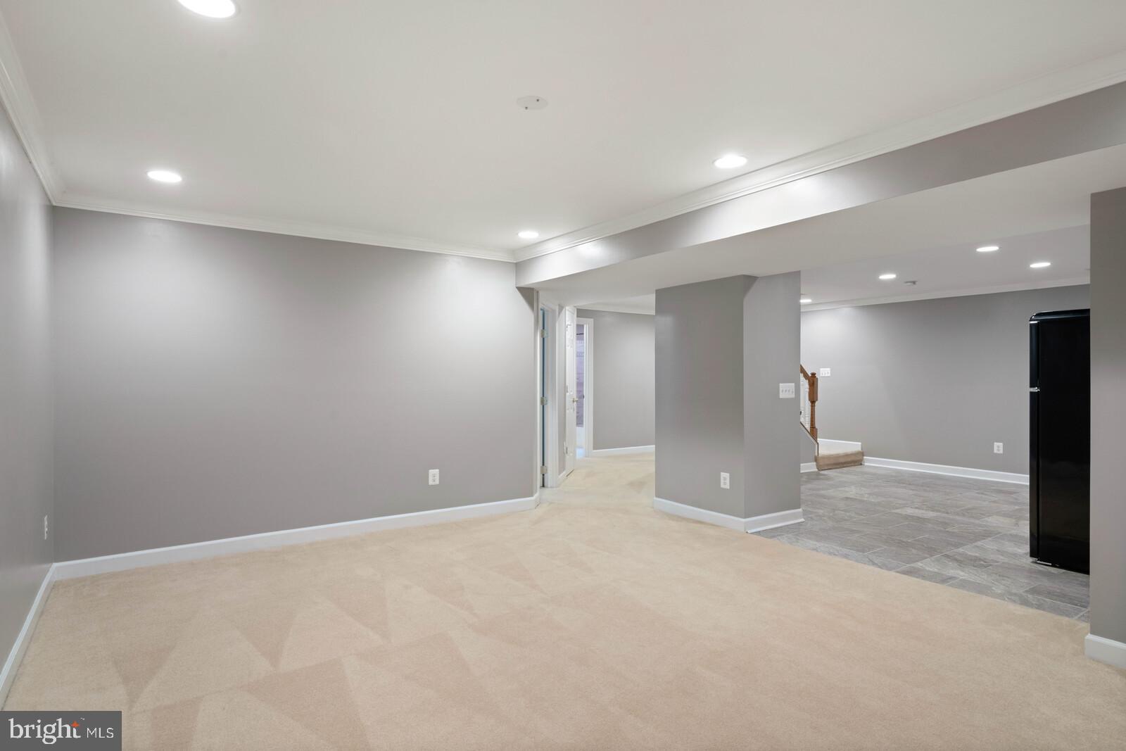 MEADOWBROOK WOODS - Residential