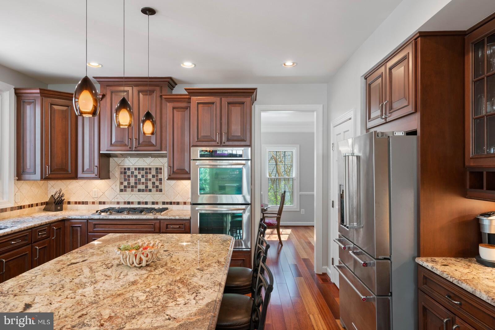 MEADOWBROOK WOODS - Residential