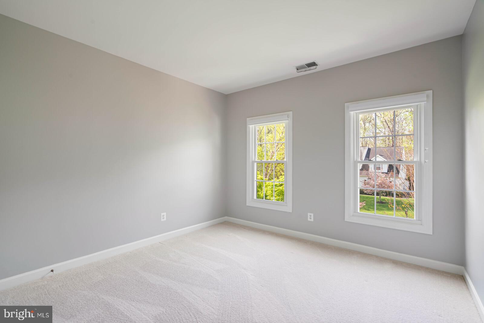 MEADOWBROOK WOODS - Residential