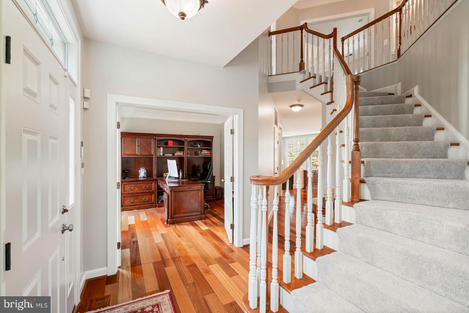 MEADOWBROOK WOODS - Residential