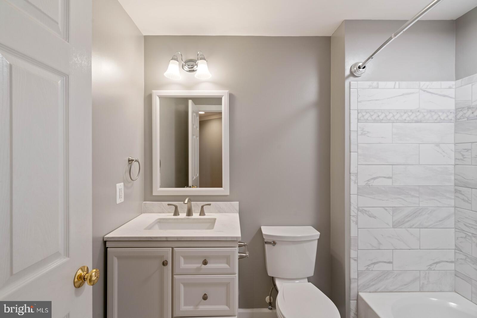 MEADOWBROOK WOODS - Residential