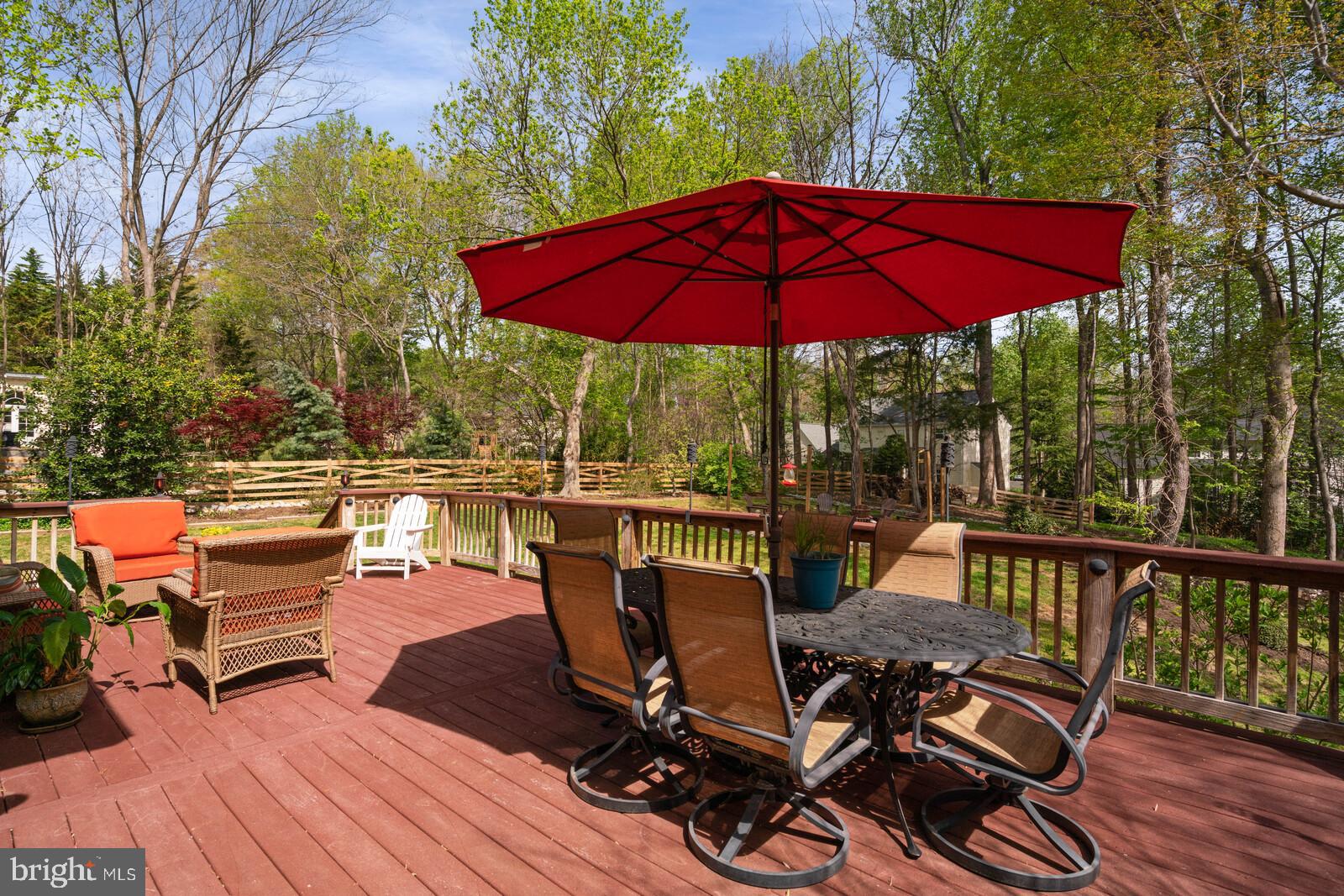 MEADOWBROOK WOODS - Residential