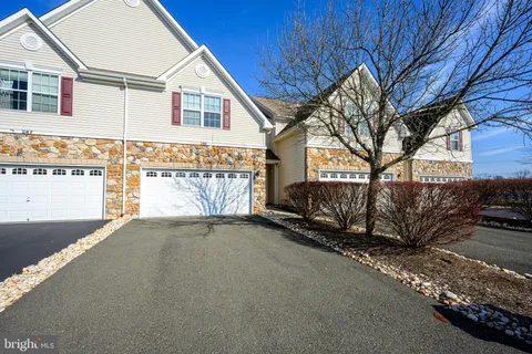 MLS: NJME2055006