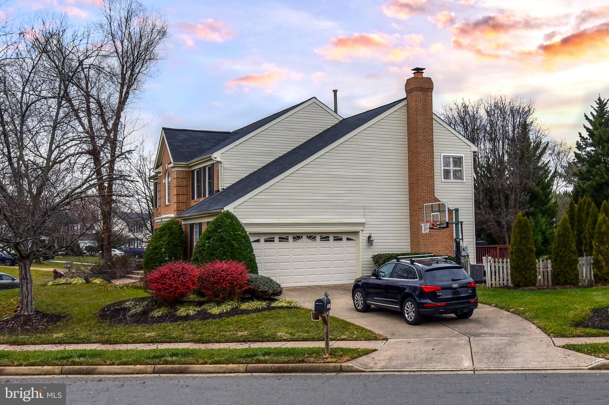 ASHBURN VILLAGE - Residential