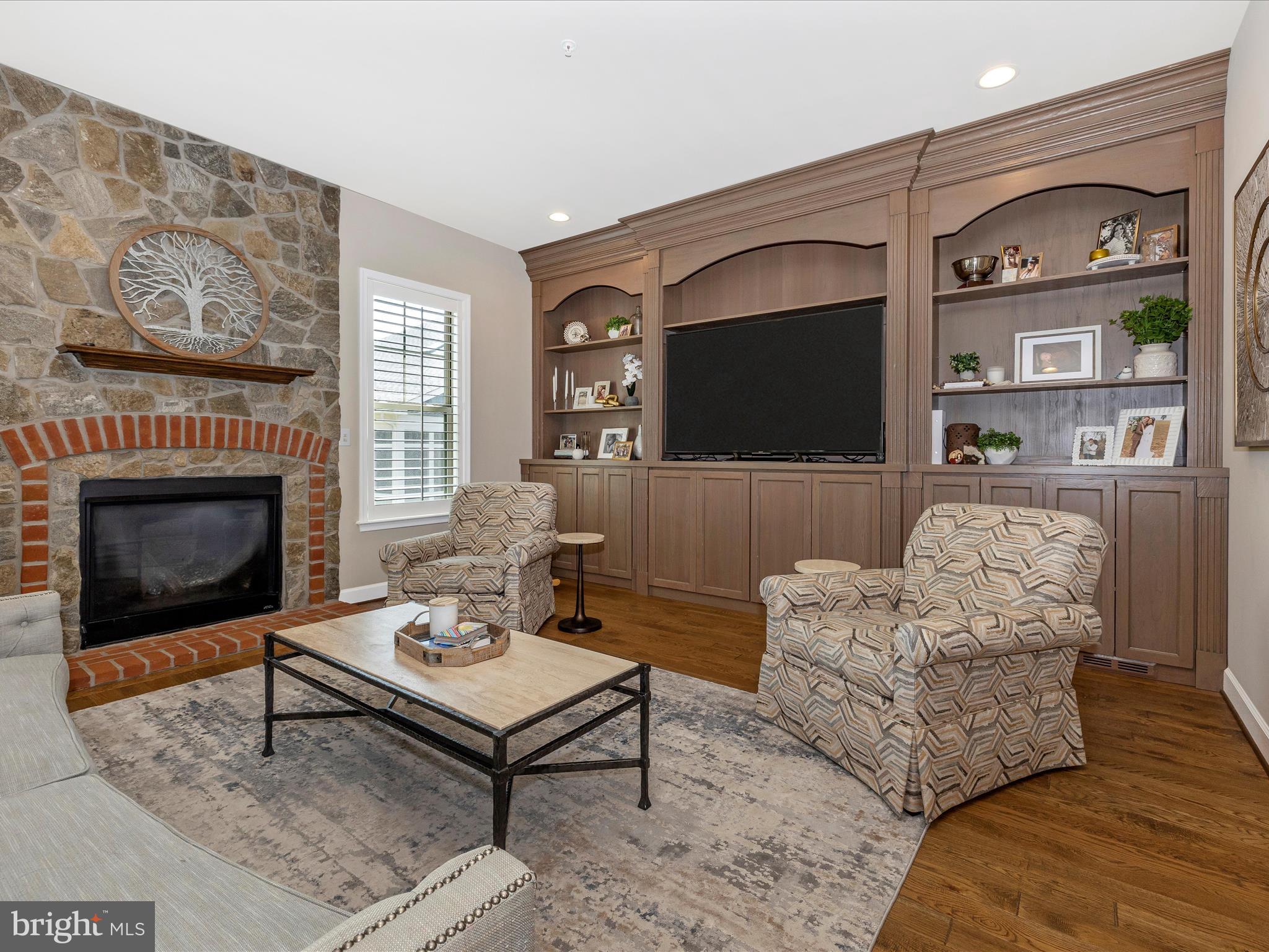 MILL ISLAND AT WORMAN'S MILL - Residential