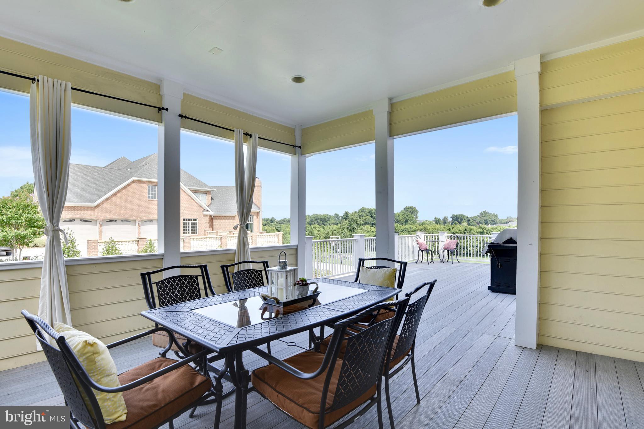 GOVERNORS MANOR - Residential