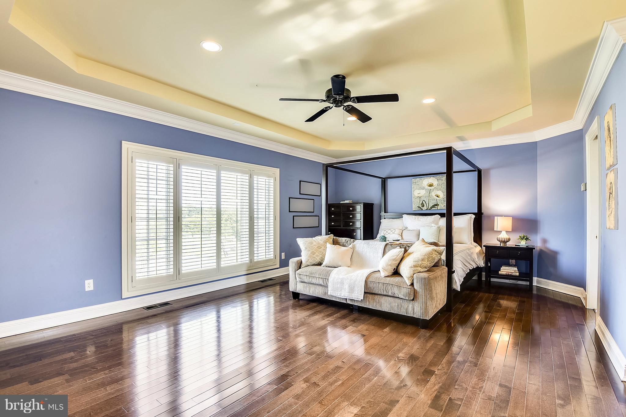 GOVERNORS MANOR - Residential