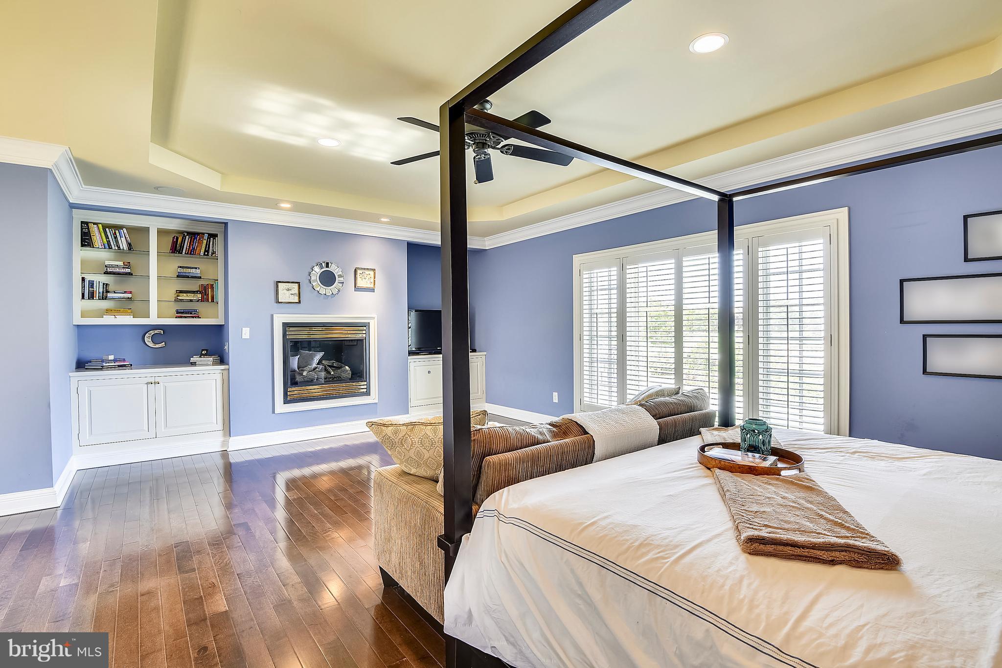 GOVERNORS MANOR - Residential