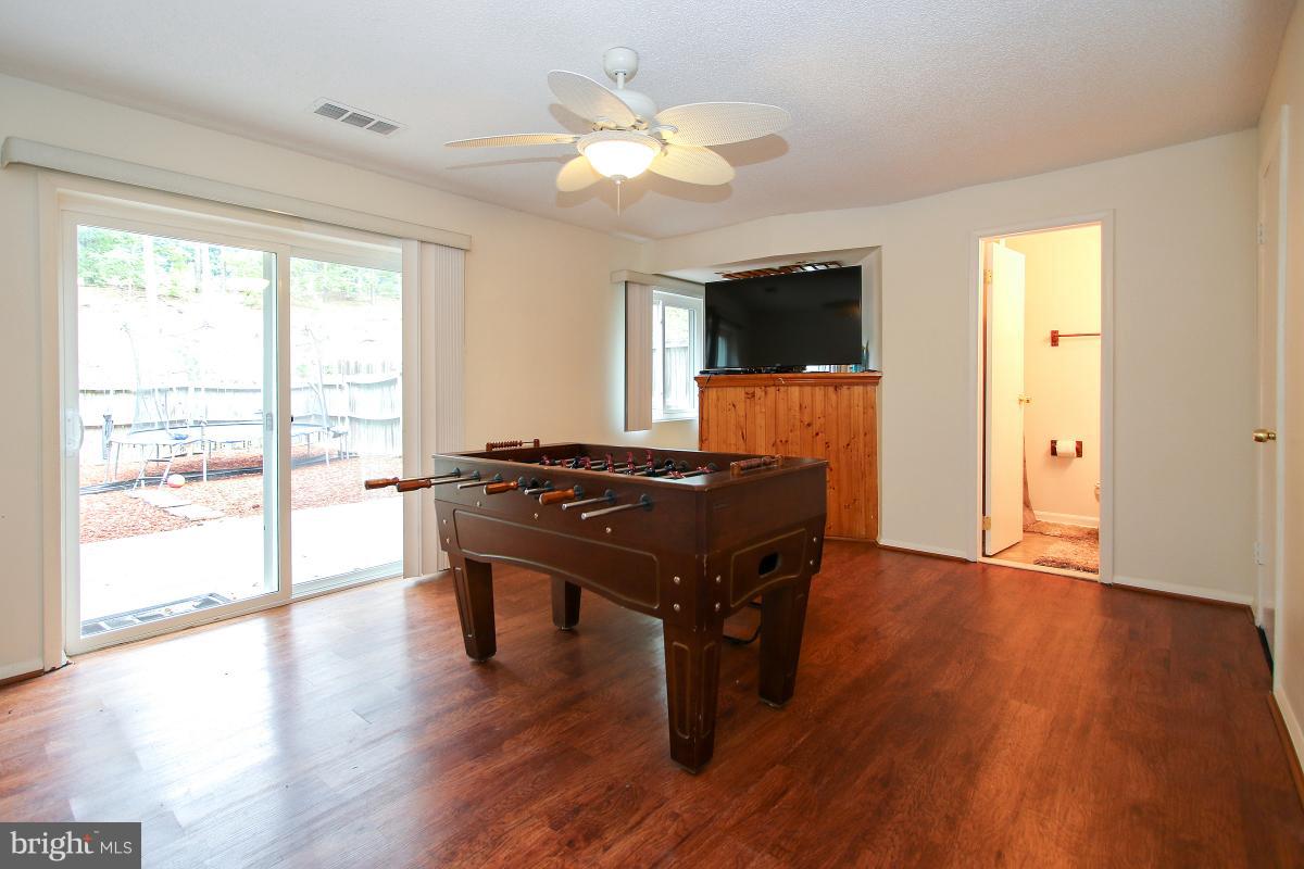 LAKE RIDGE - Residential