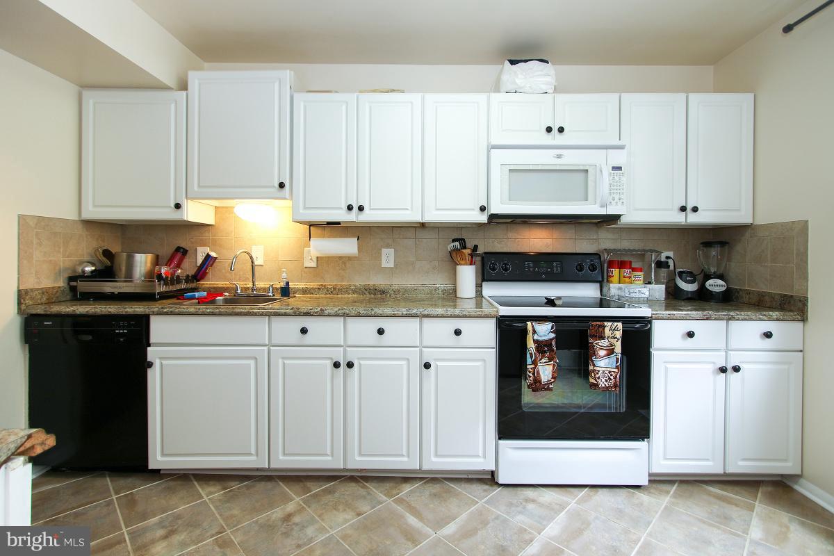 LAKE RIDGE - Residential