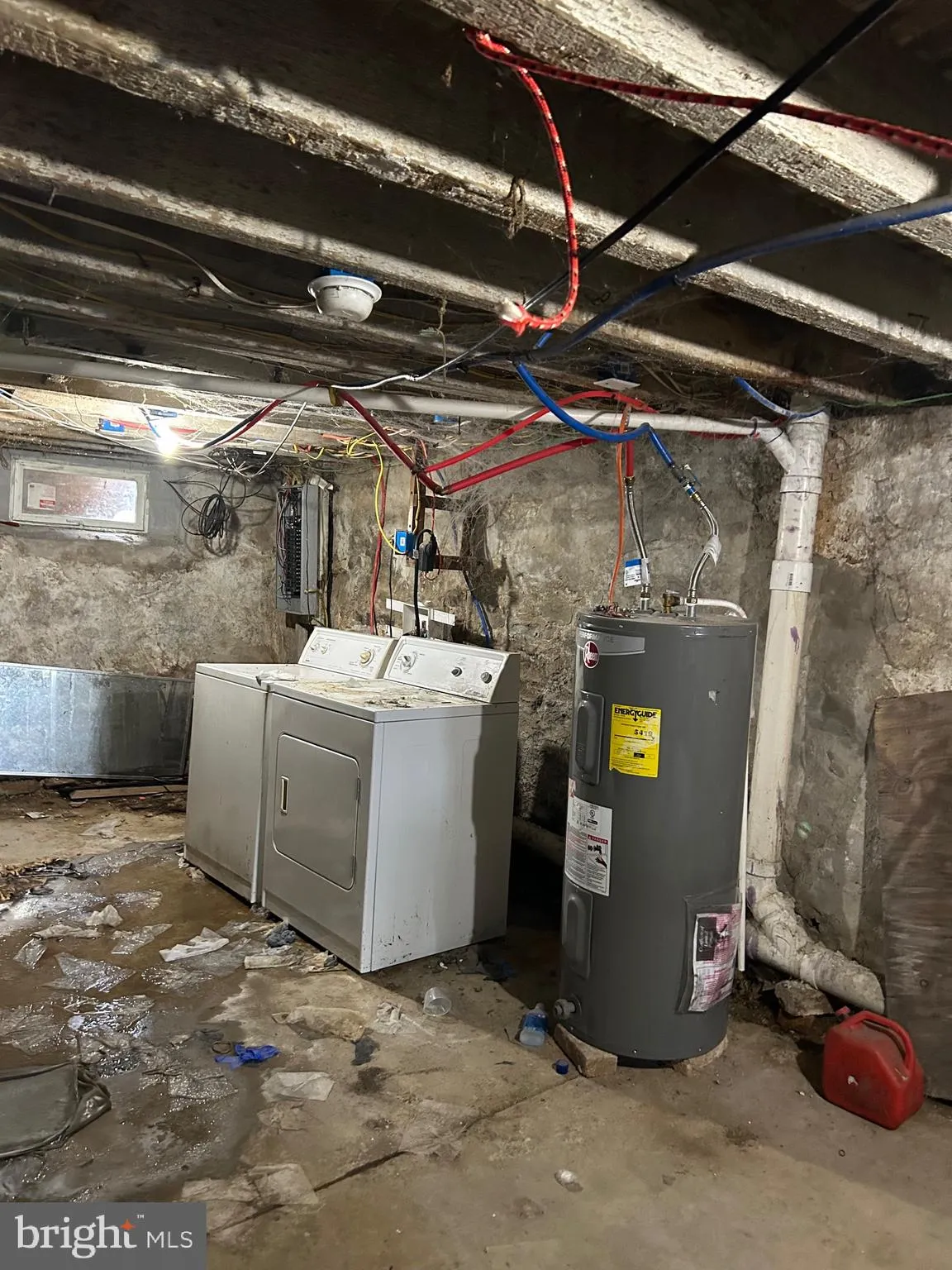 Philadelphia, Pennsylvania 19142, United States, 3 Bedrooms Bedrooms, ,1 BathroomBathrooms,Residential,Active,111684