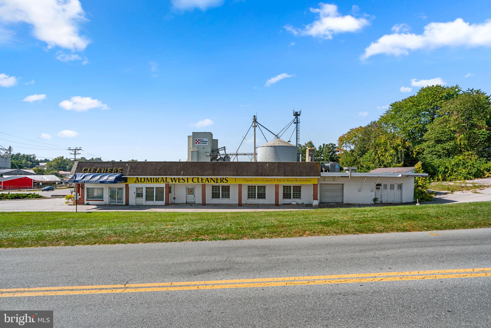 Unlock the potential of this commercial property in sought-after Westminster, now available for lease. This versatile building offers a unique opportunity to transform and customize the expansive space to suit your business vision.
Situated in a vibrant and accessible location, offering excellent visibility and convenience for a variety of commercial ventures, this property benefits from its proximity to major roadways and thoroughfares, ensuring easy access for both customers and employees. The surrounding area is characterized by a mix of residential and commercial developments, providing a steady flow of potential clientele.
The large lot features ample parking space, a valuable asset that enhances the property's appeal to businesses requiring easy customer access. Nearby amenities include shopping centers, restaurants, and essential services, contributing to a bustling environment that attracts foot traffic and supports business growth.
This highly-desired location presents a compelling commercial investment opportunity, combining a strategic position with practical features that support diverse business needs and offer potential for long-term success.