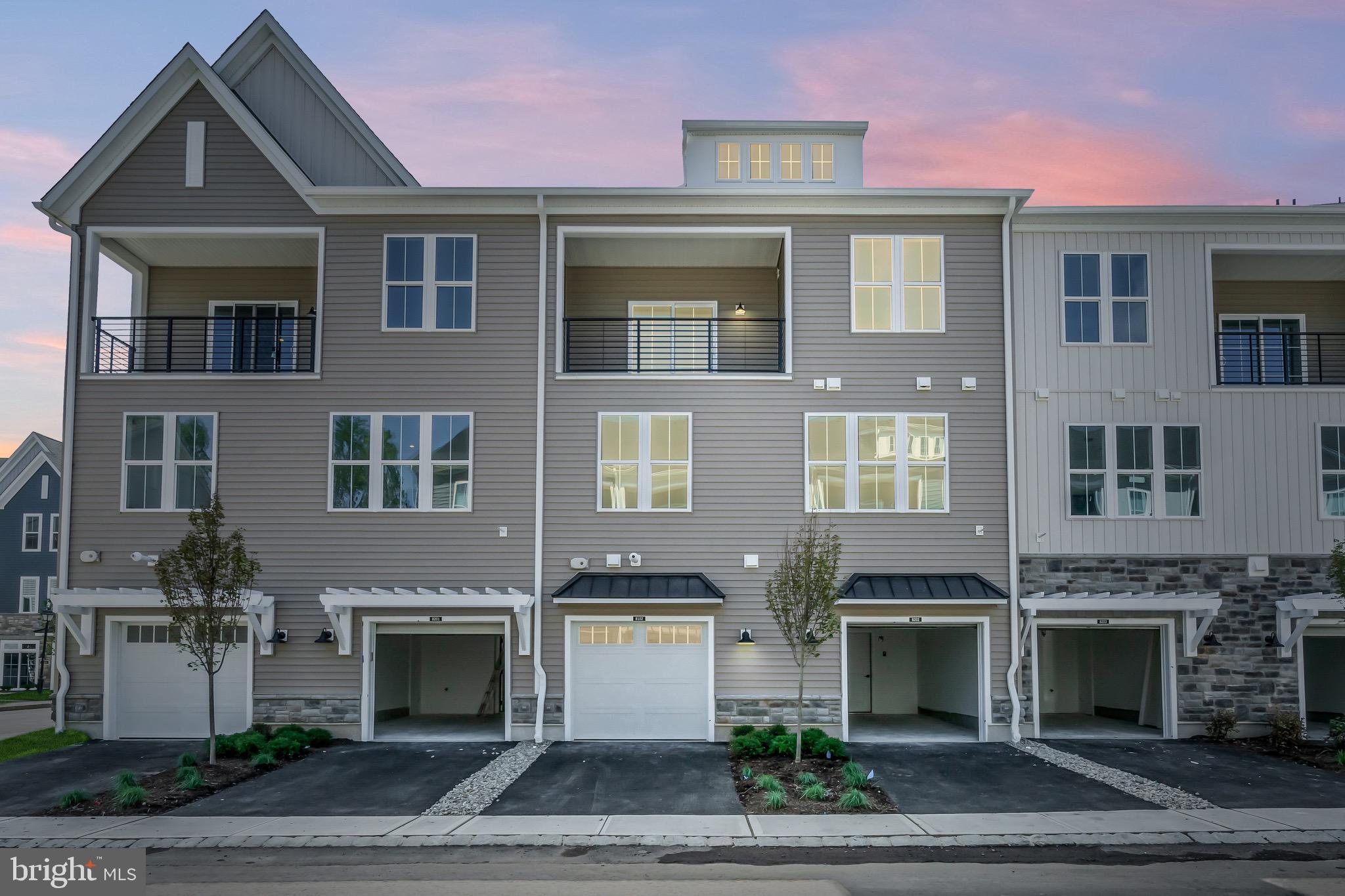 8102 DONATELLO DRIVE