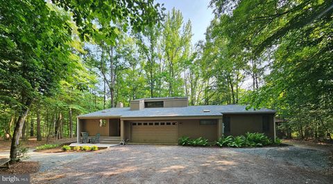 16130 BRICKHOUSE ROAD KING GEORGE VA 22485
