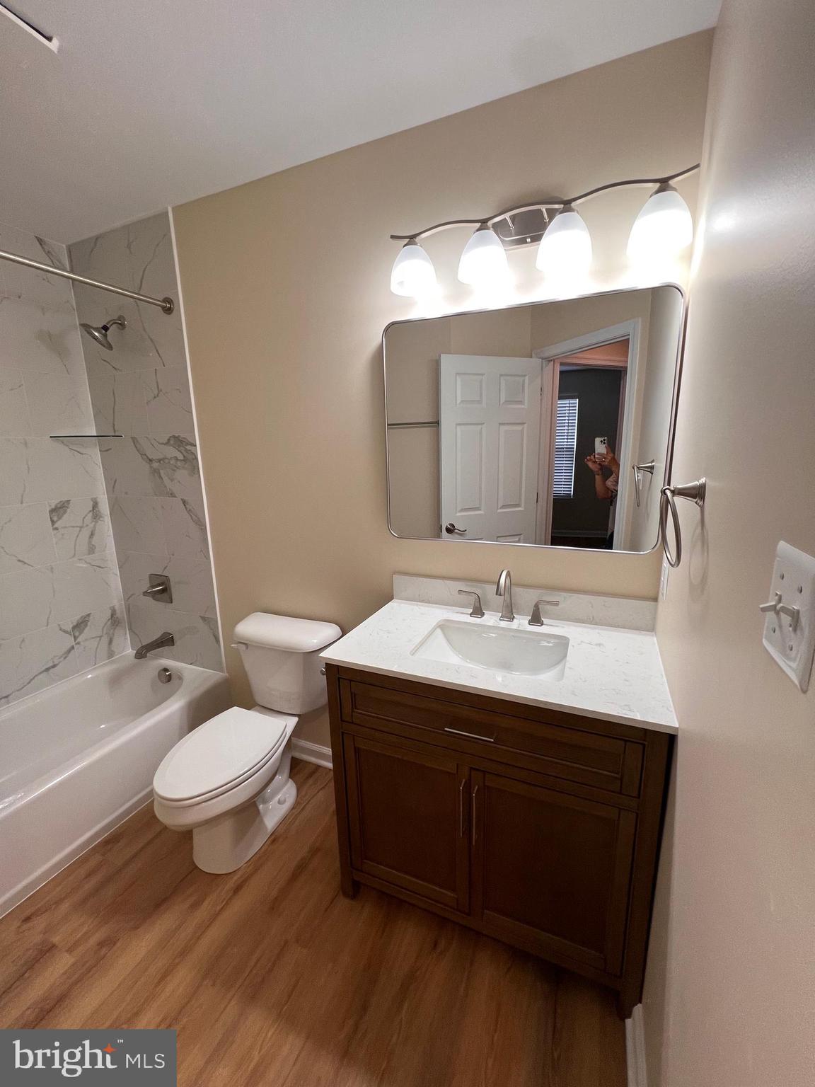 WINDMILL CROSSING - Residential Lease