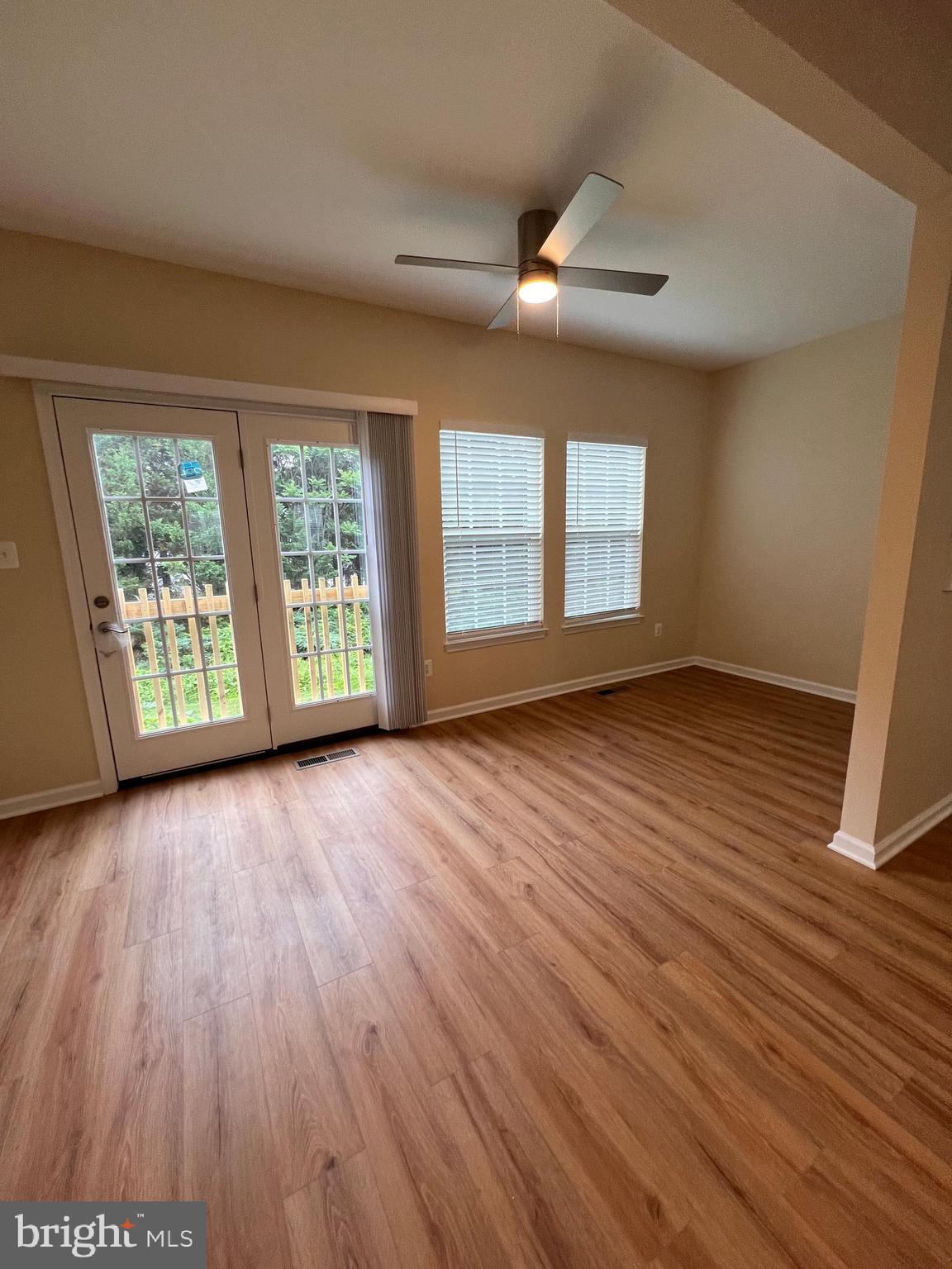 WINDMILL CROSSING - Residential Lease