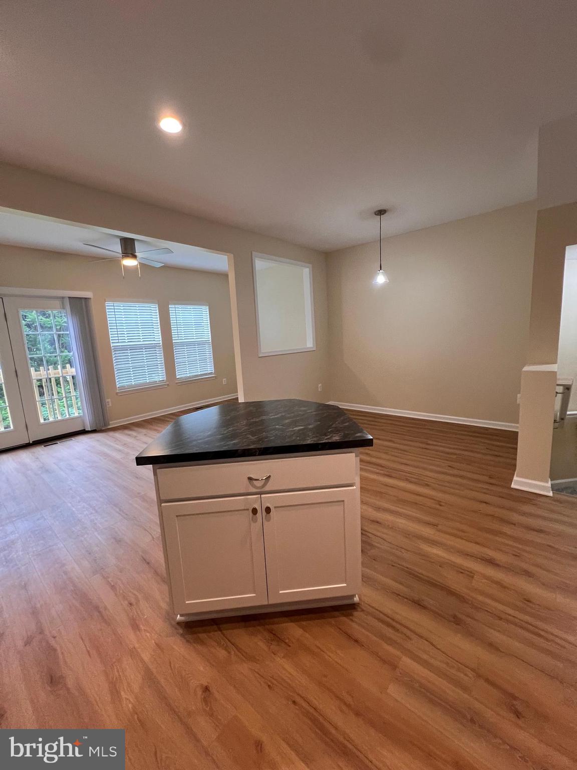 WINDMILL CROSSING - Residential Lease