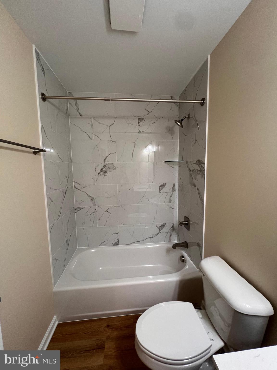 WINDMILL CROSSING - Residential Lease