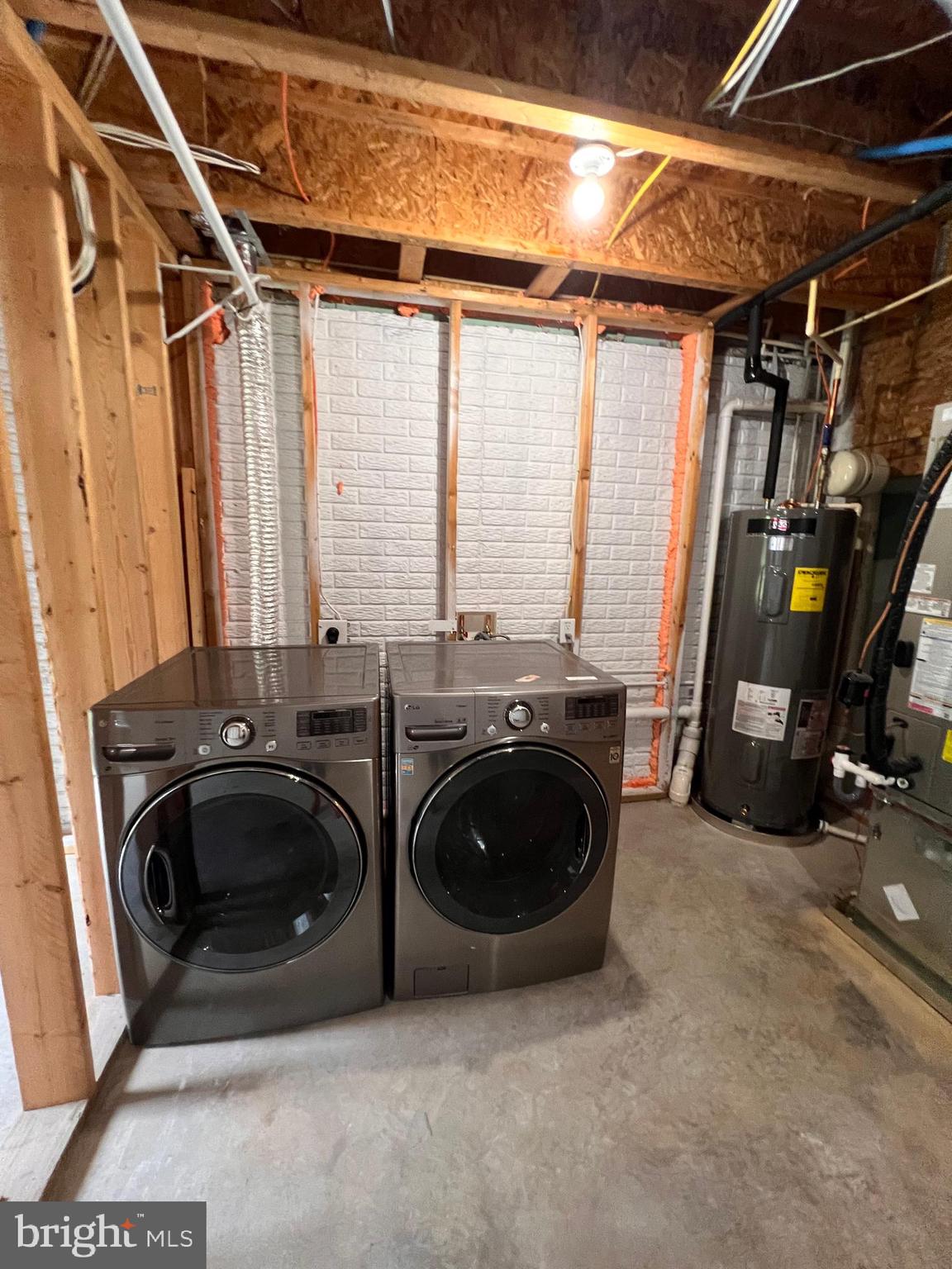 WINDMILL CROSSING - Residential Lease