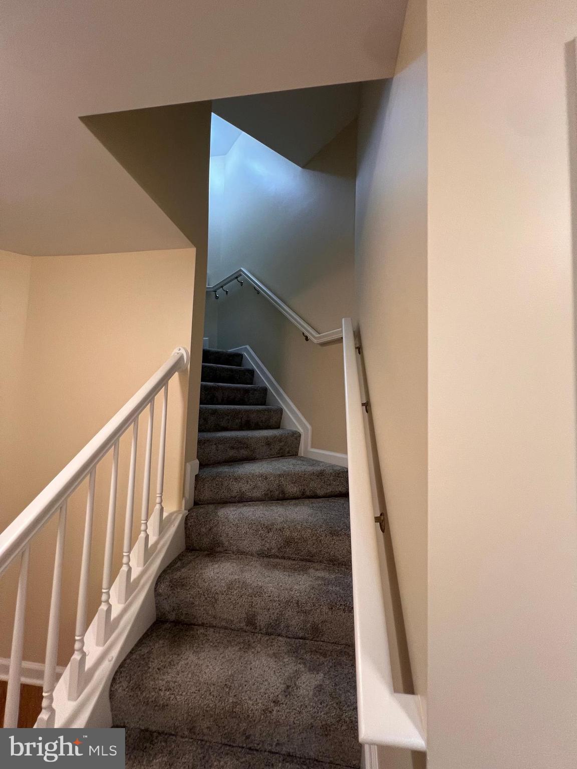 WINDMILL CROSSING - Residential Lease