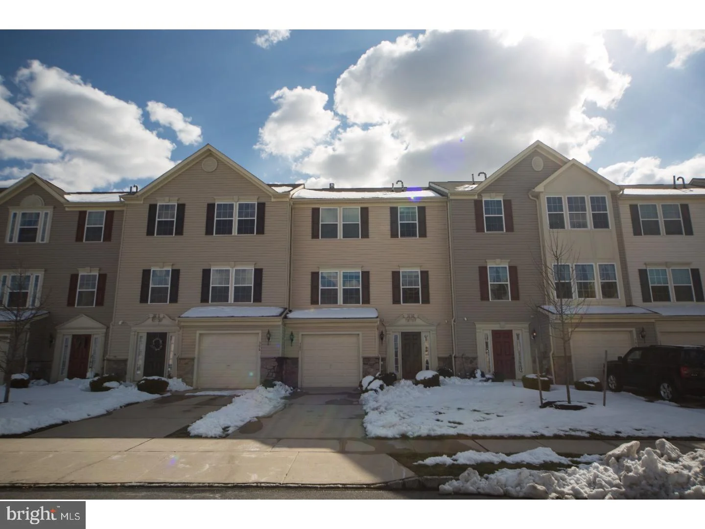 305 Matisse Way, Monroe Twp, NJ 08094
