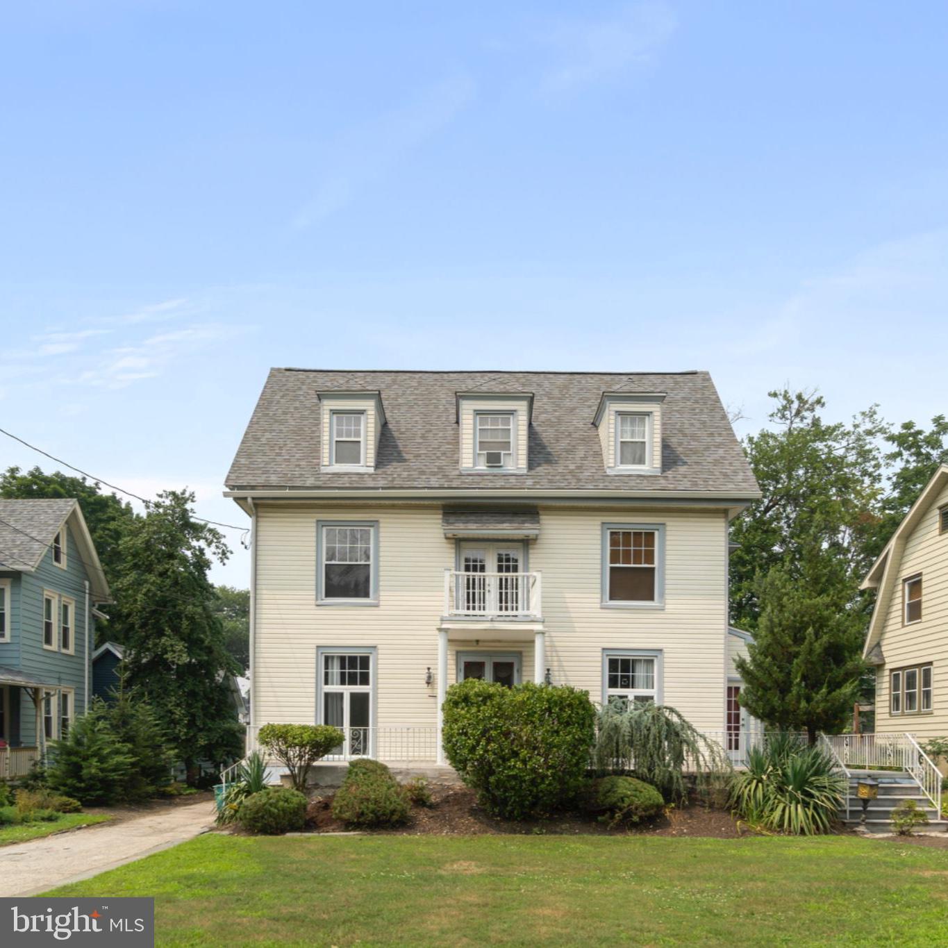 9 W CEDAR AVENUE