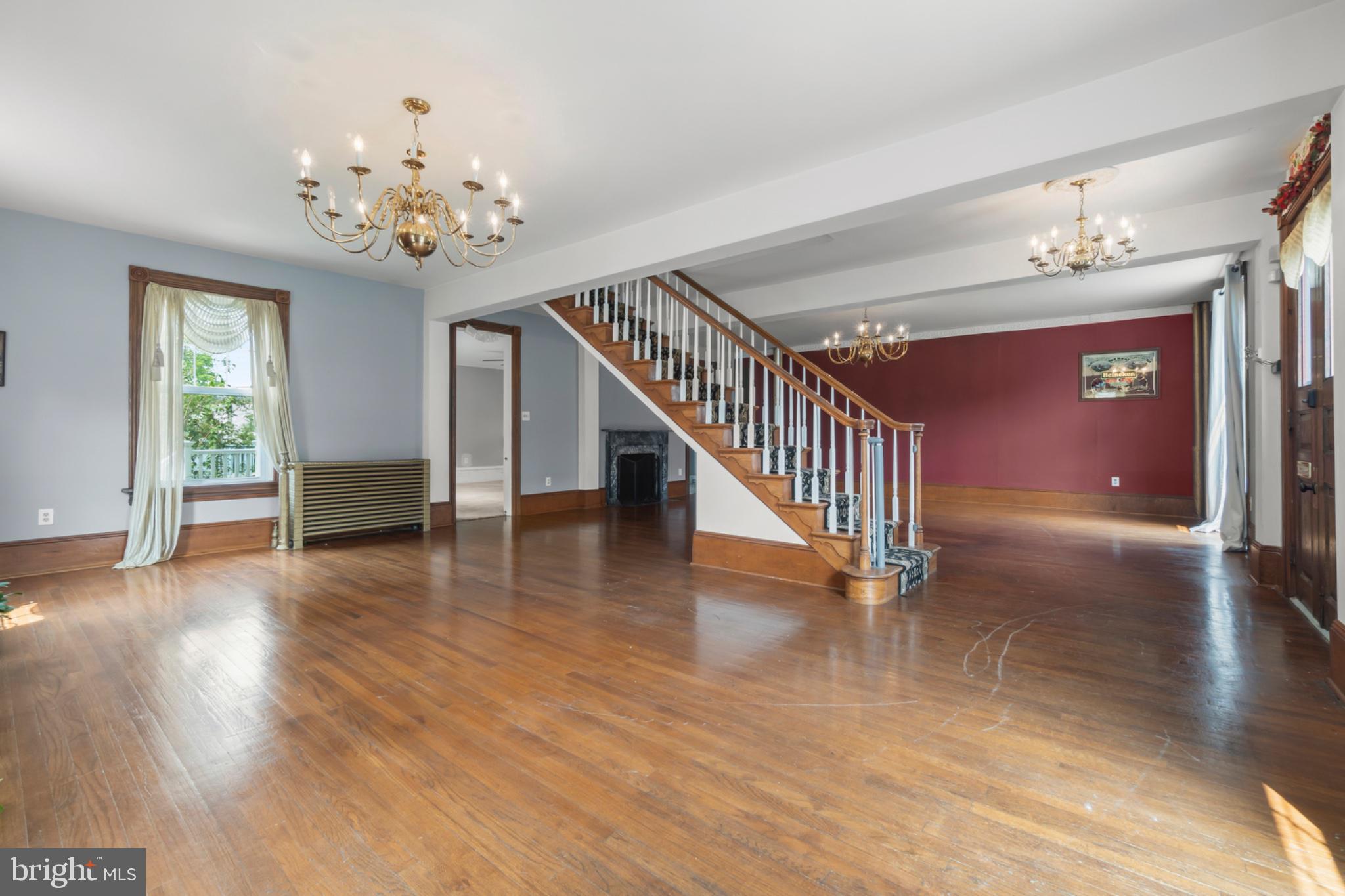 9 W CEDAR AVENUE