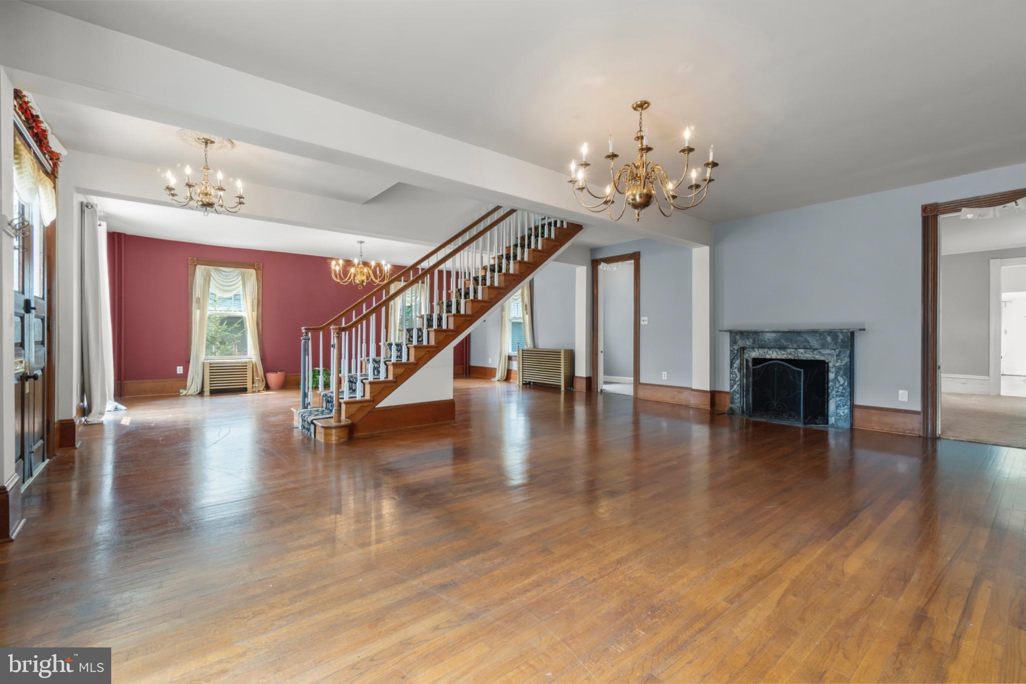 9 W CEDAR AVENUE