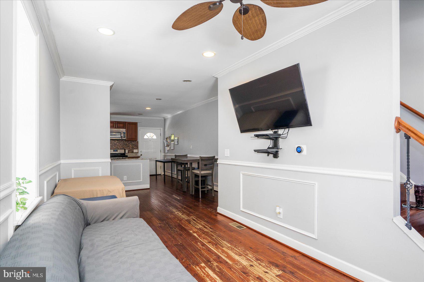 WASHINGTON VILLAGE - Residential