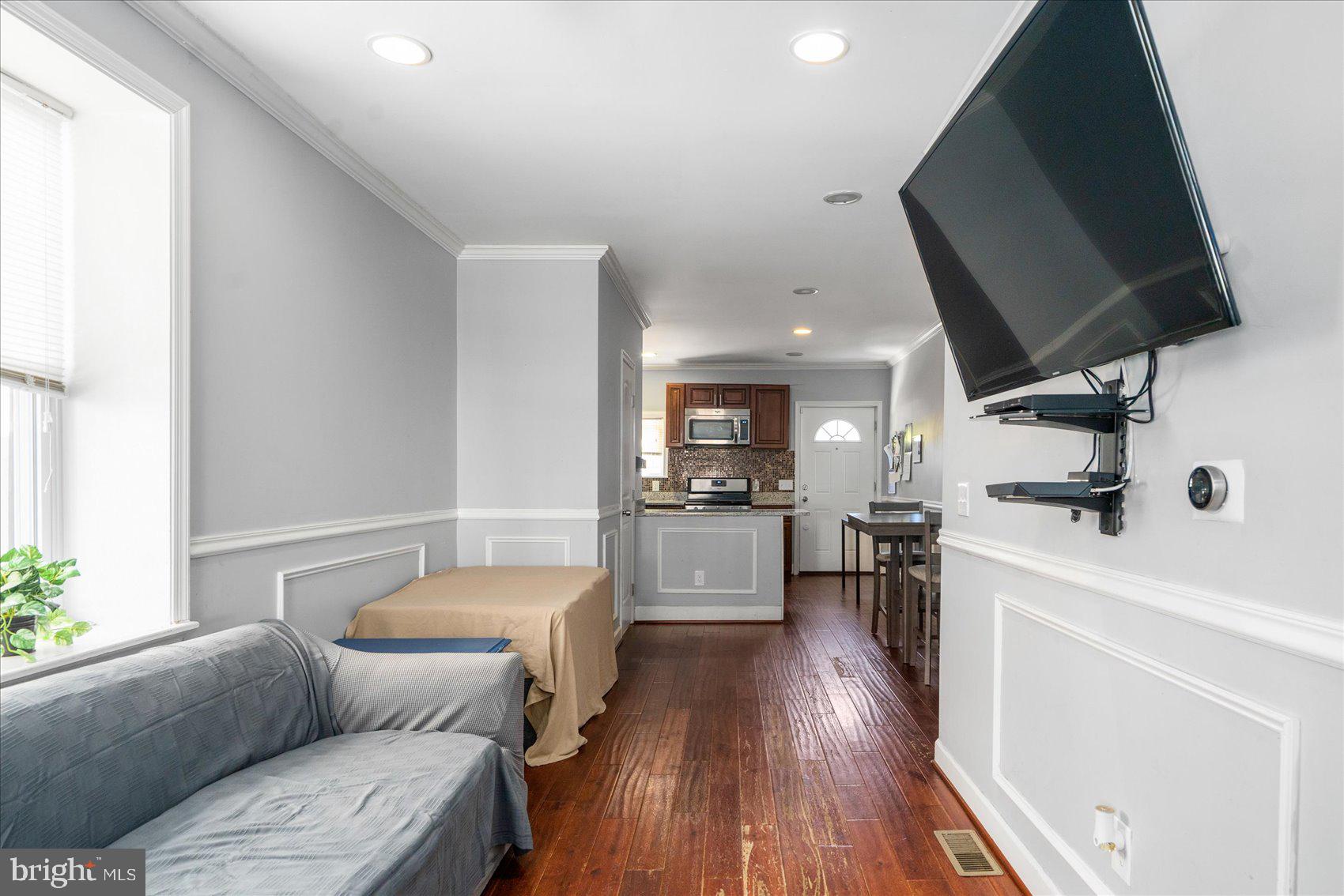 WASHINGTON VILLAGE - Residential