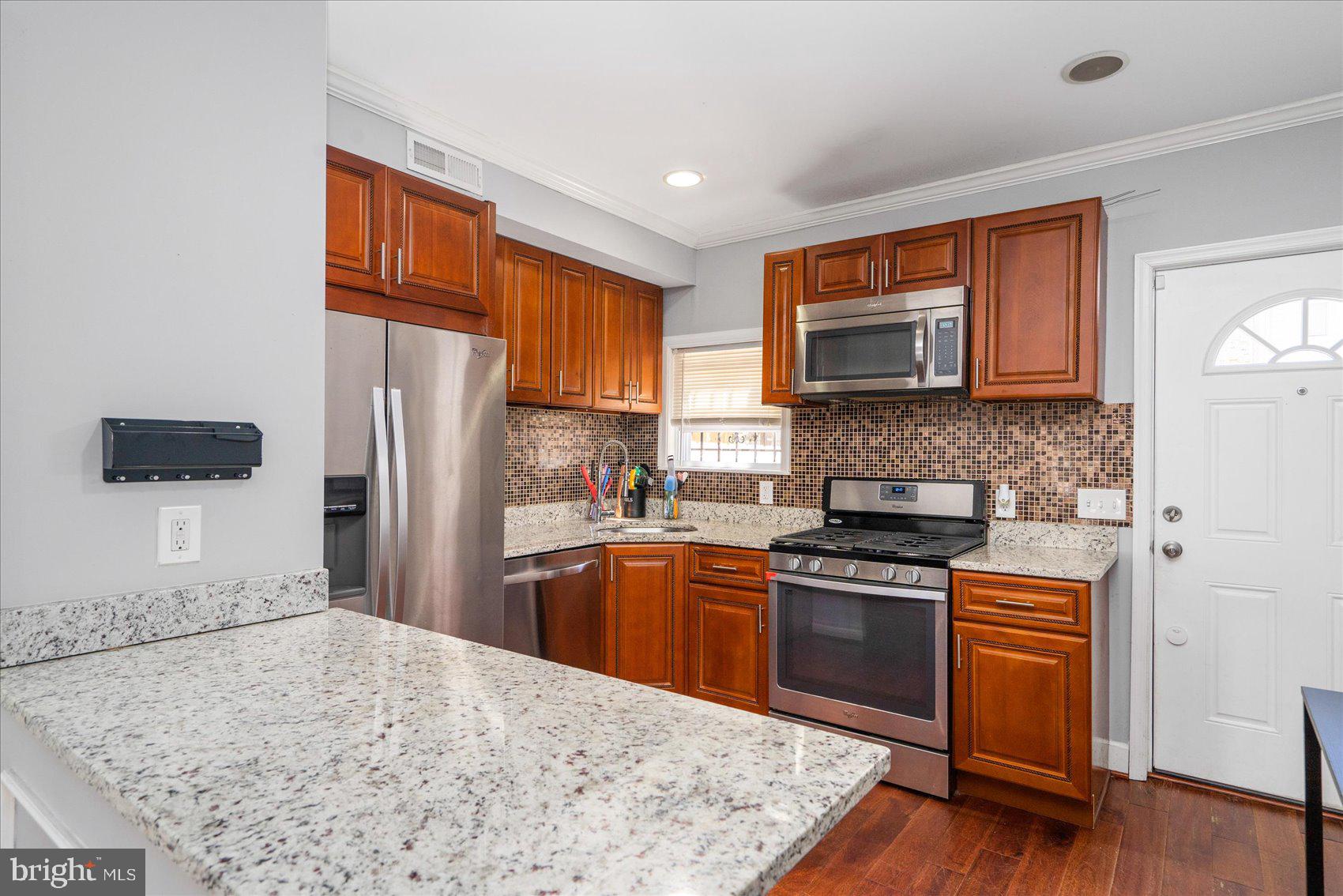 WASHINGTON VILLAGE - Residential