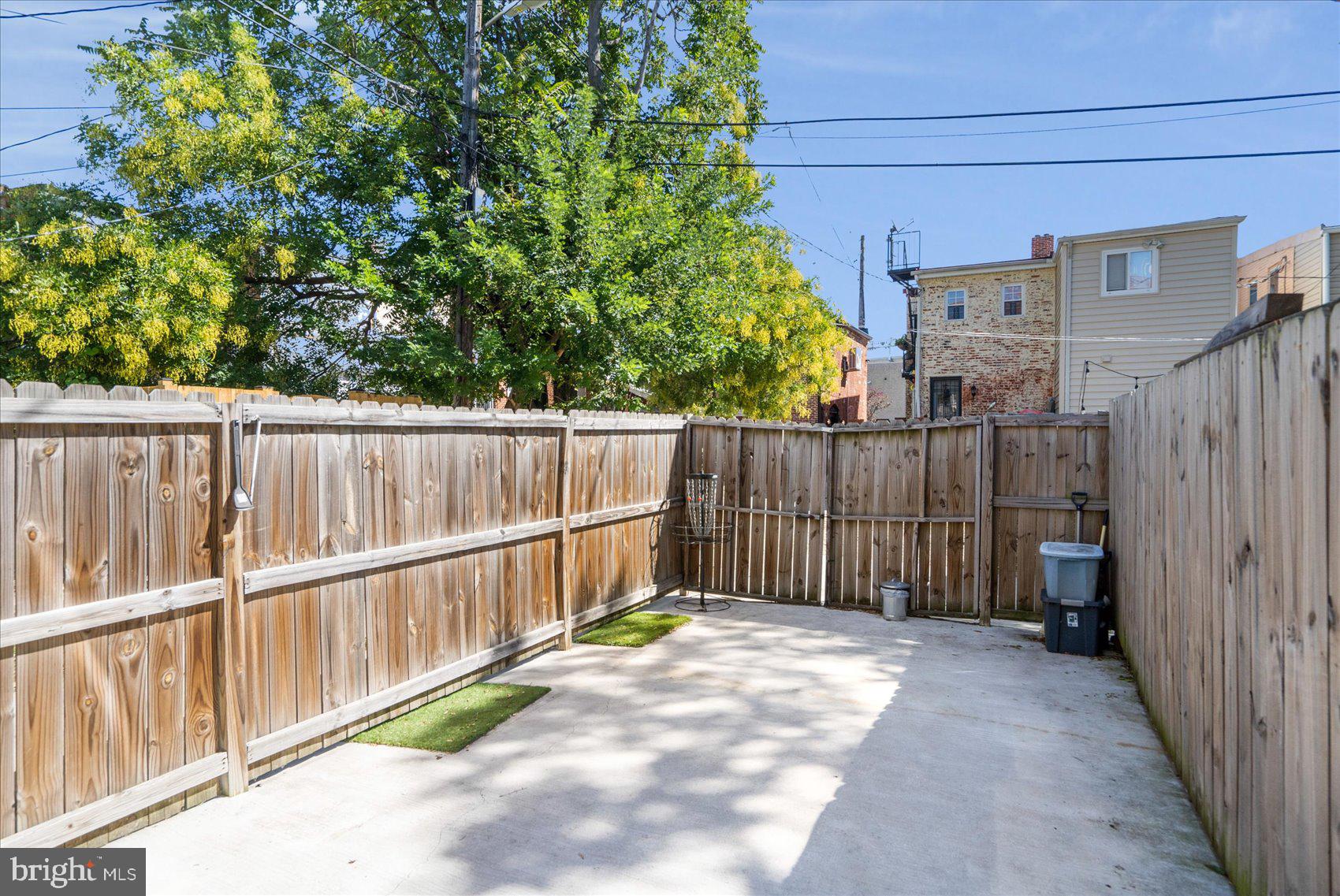 WASHINGTON VILLAGE - Residential