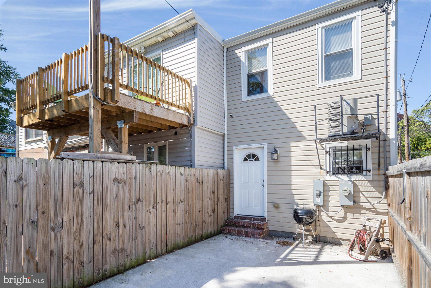 WASHINGTON VILLAGE - Residential