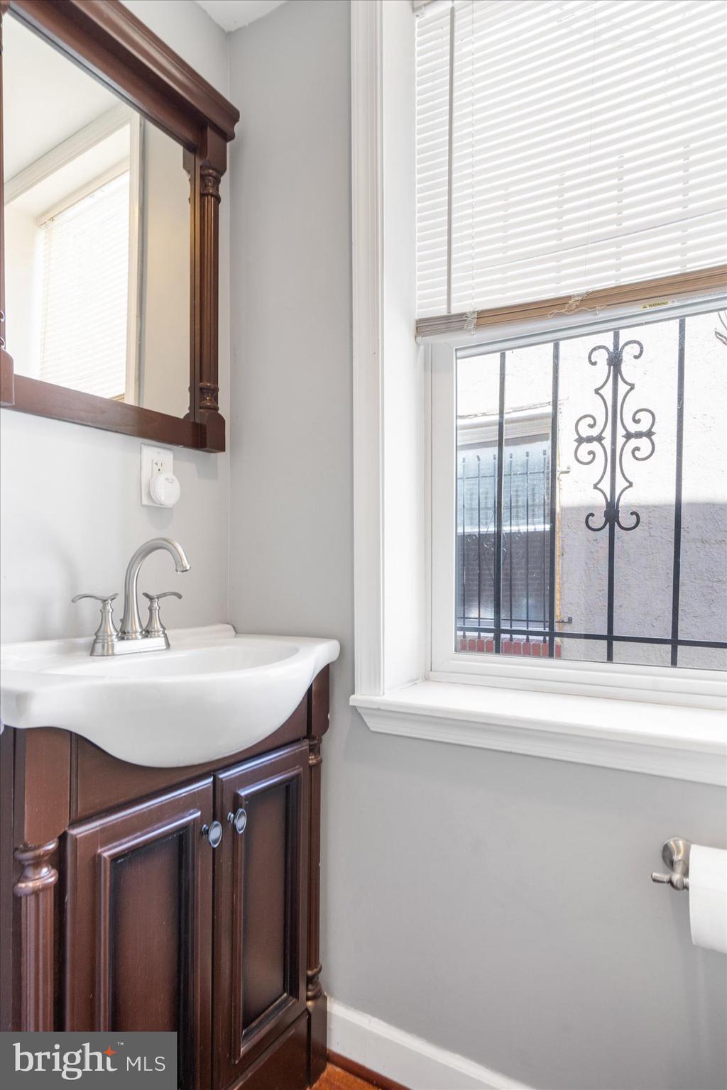 WASHINGTON VILLAGE - Residential