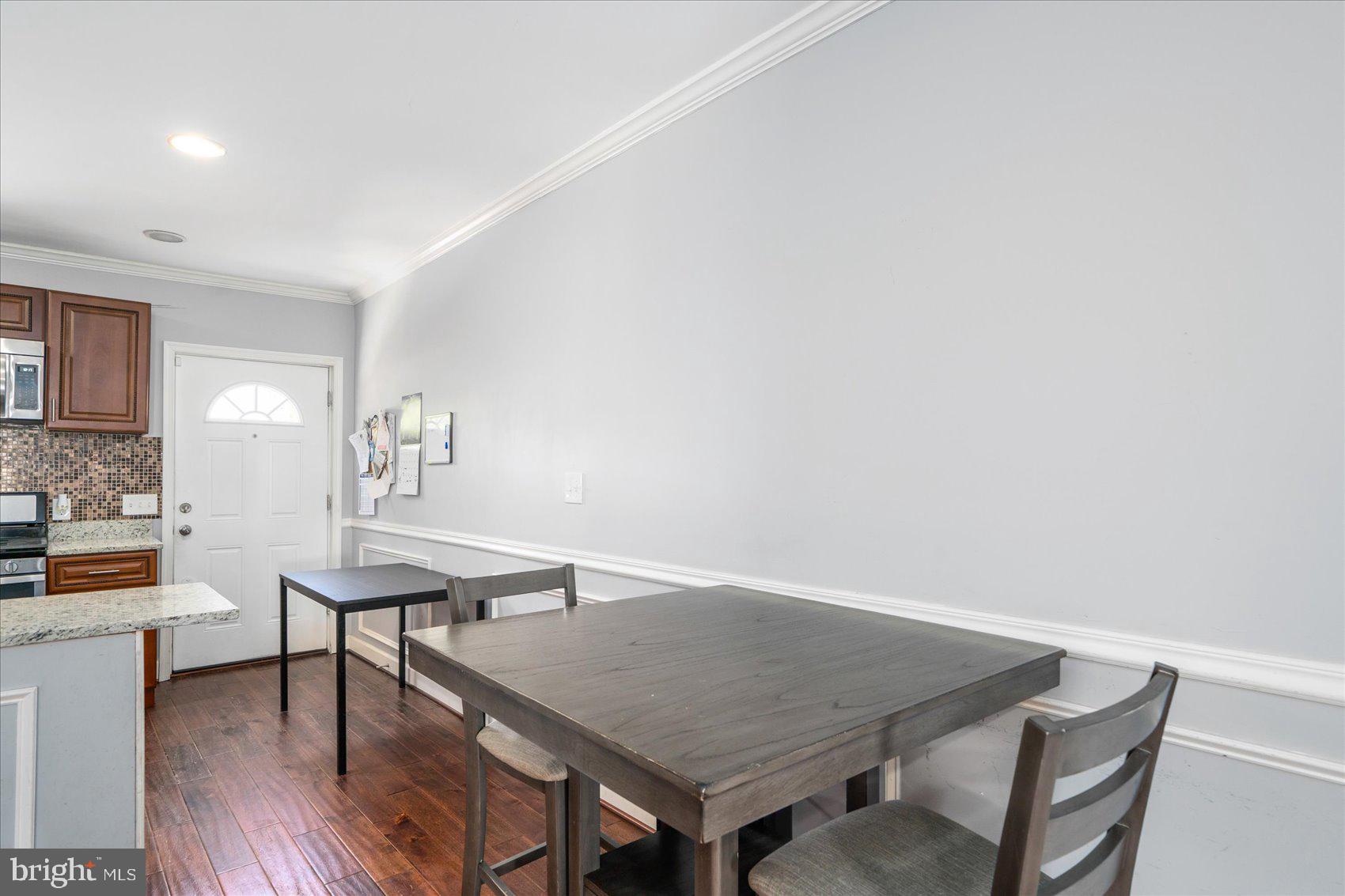 WASHINGTON VILLAGE - Residential