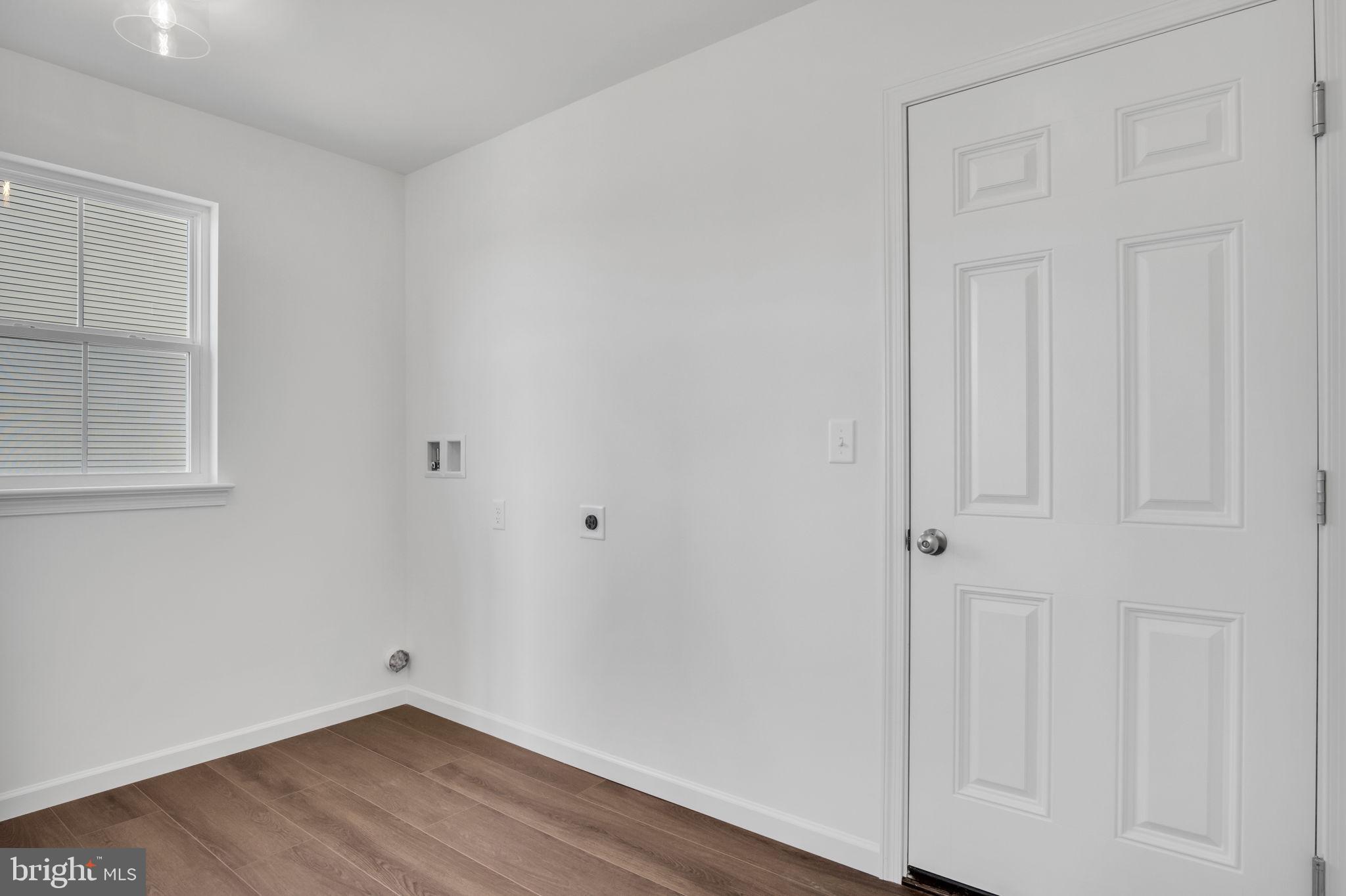 AUTUMN CHASE - Residential