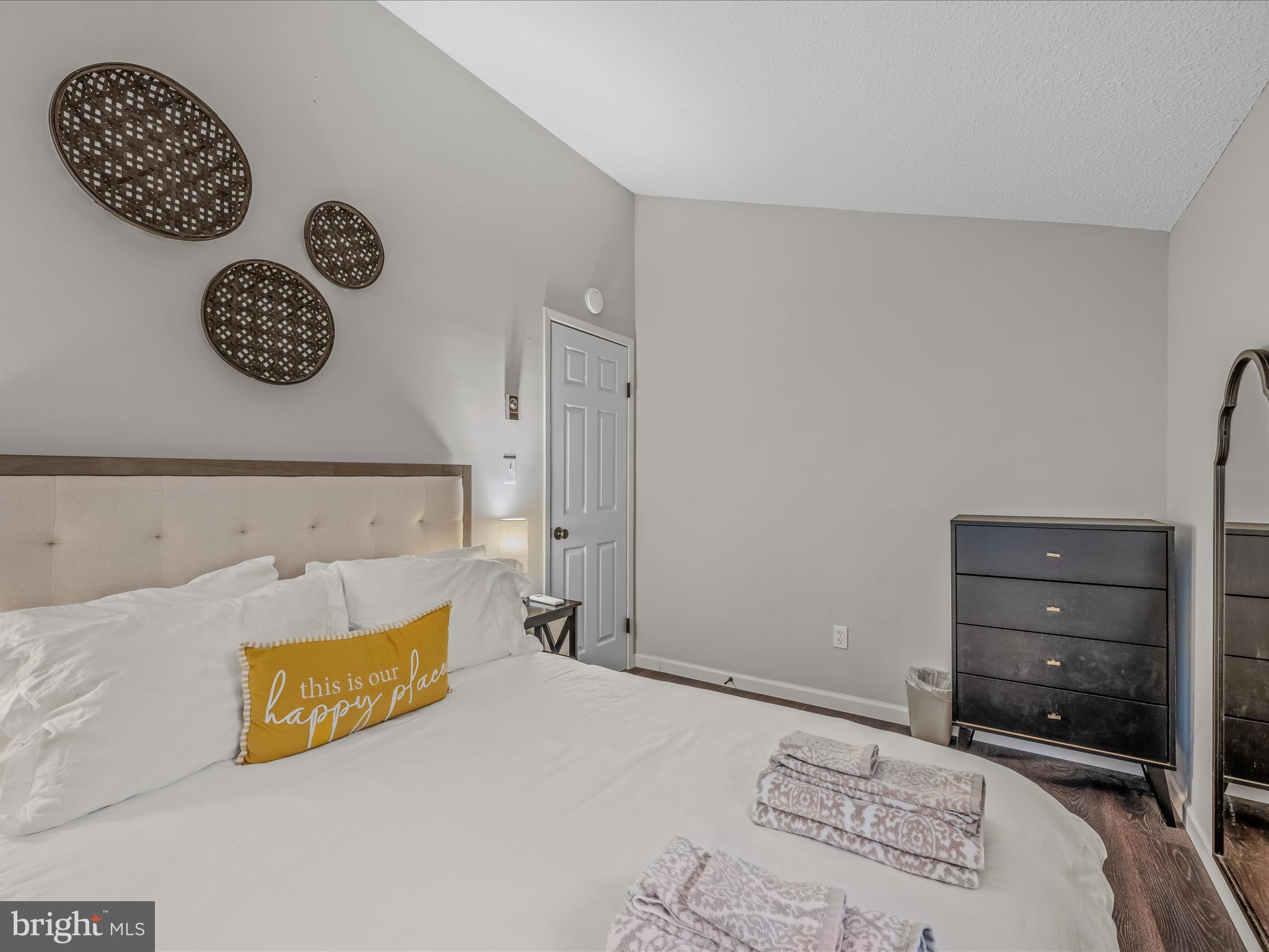 THE WOODS RESORT - Residential