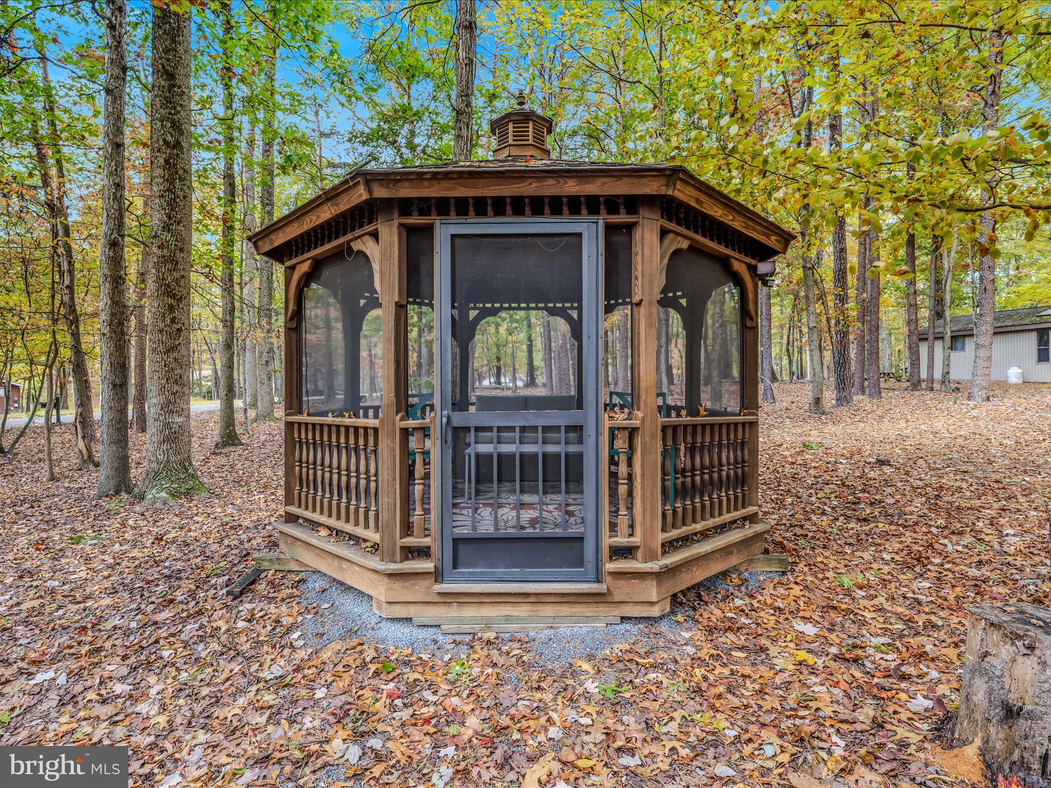 THE WOODS RESORT - Residential