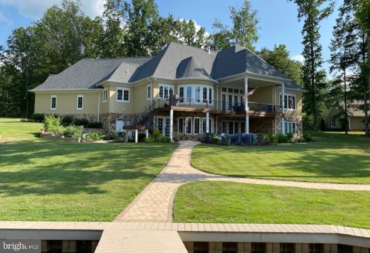 NOAH'S LANDING - Residential
