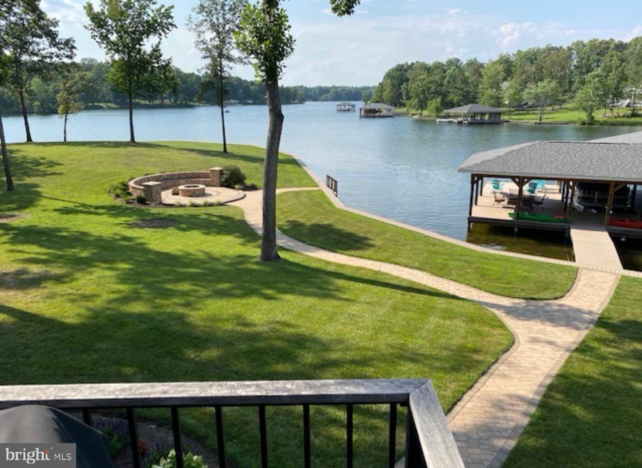 NOAH'S LANDING - Residential