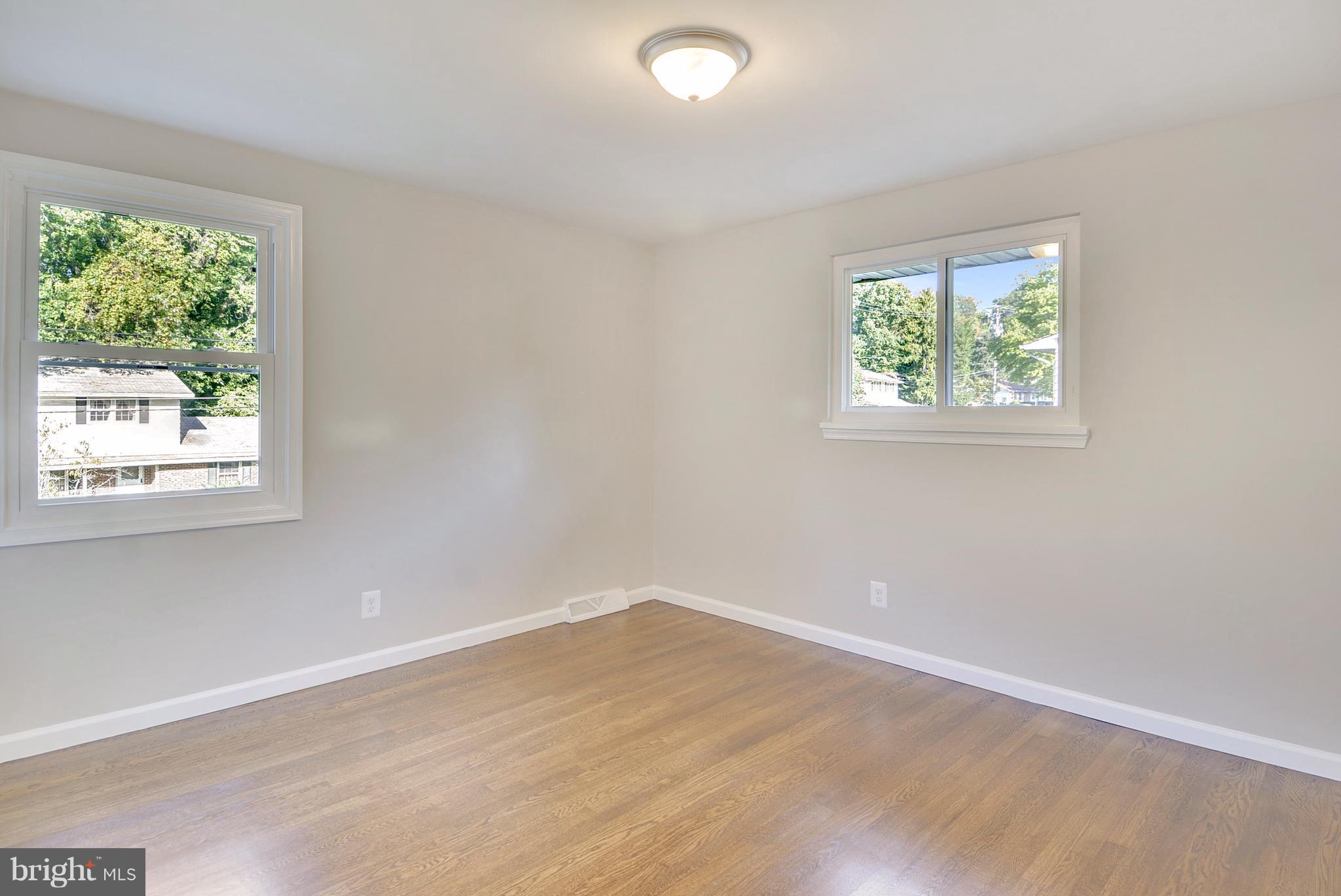 FOREST KNOLLS - Residential