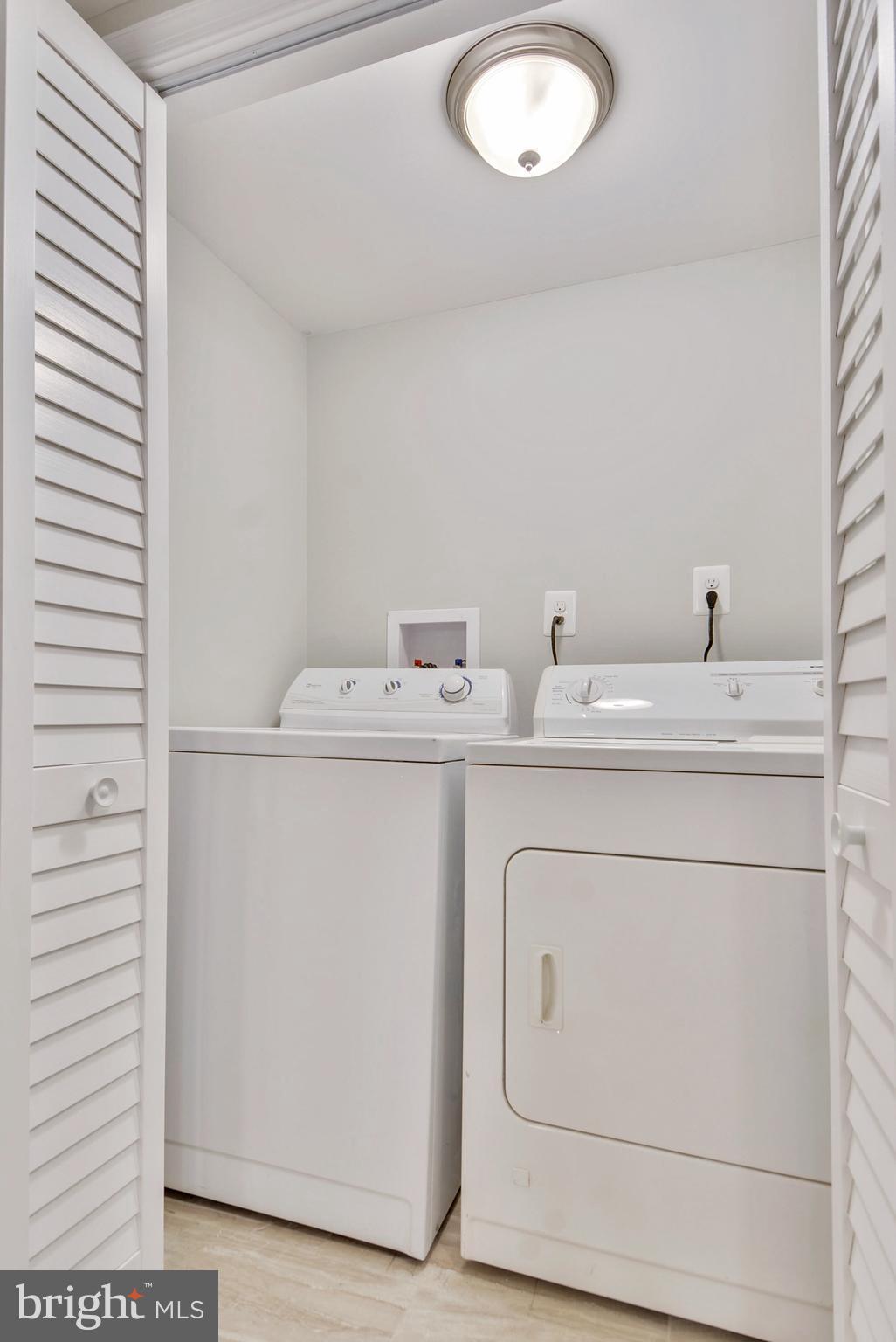 FOREST KNOLLS - Residential