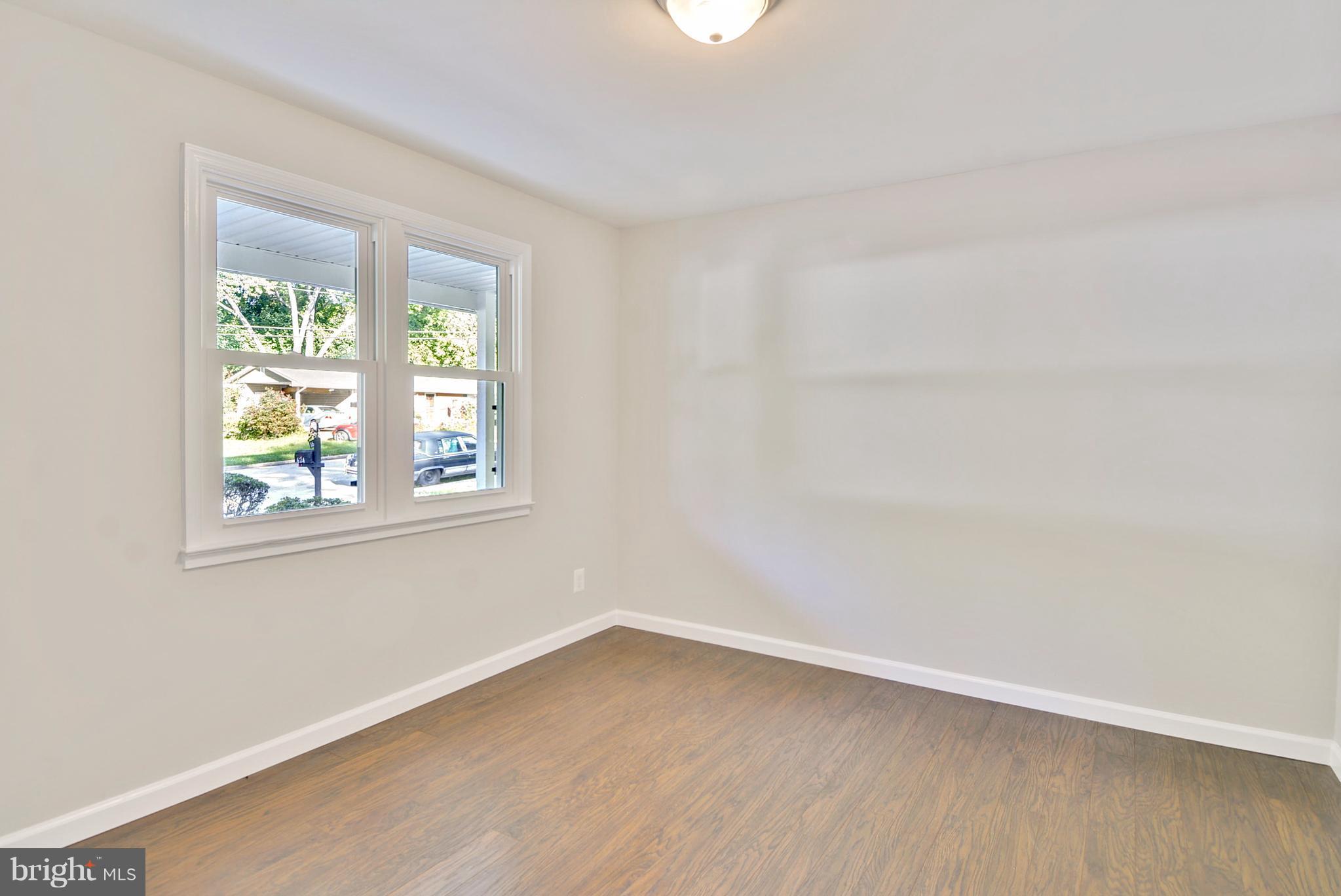 FOREST KNOLLS - Residential