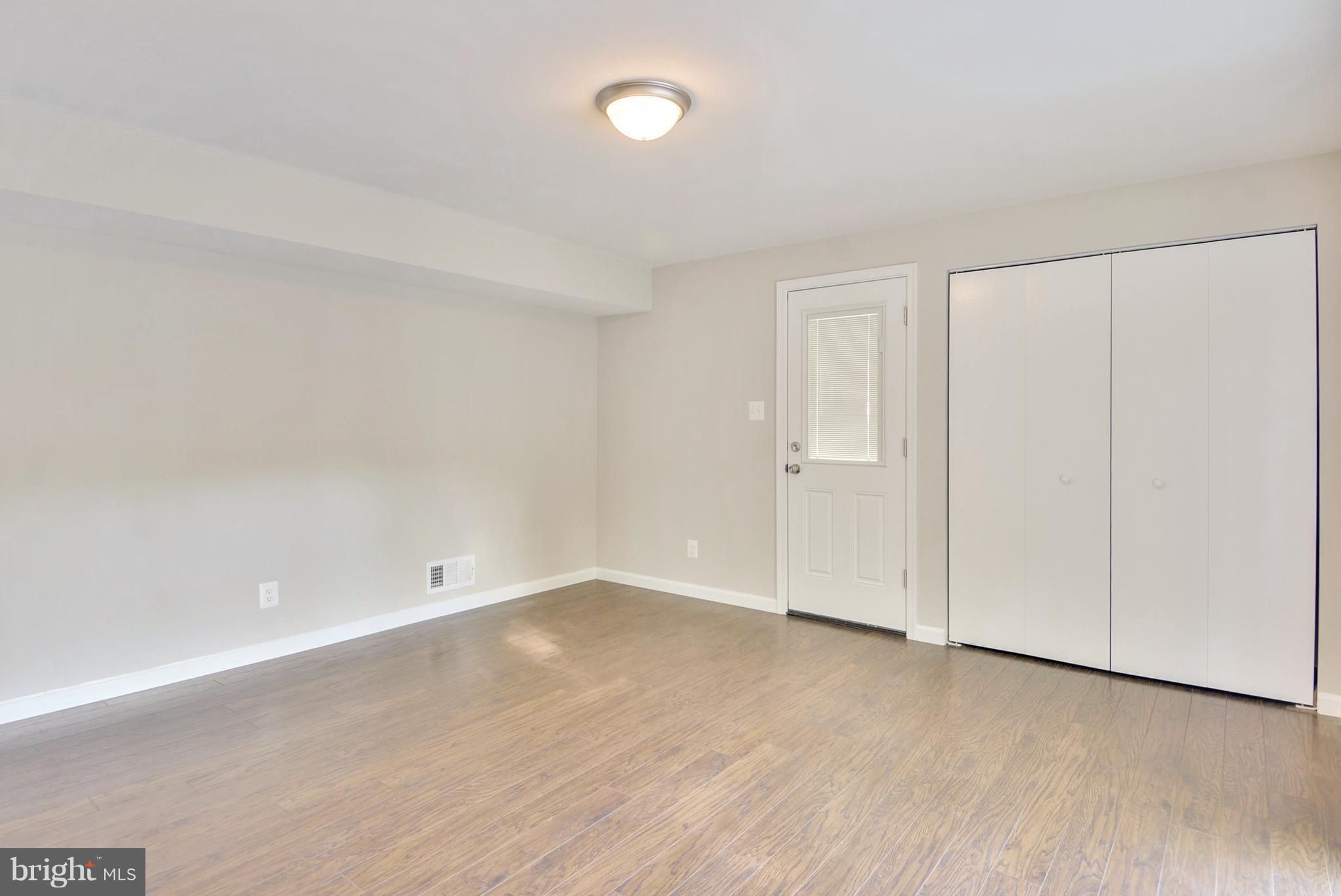 FOREST KNOLLS - Residential