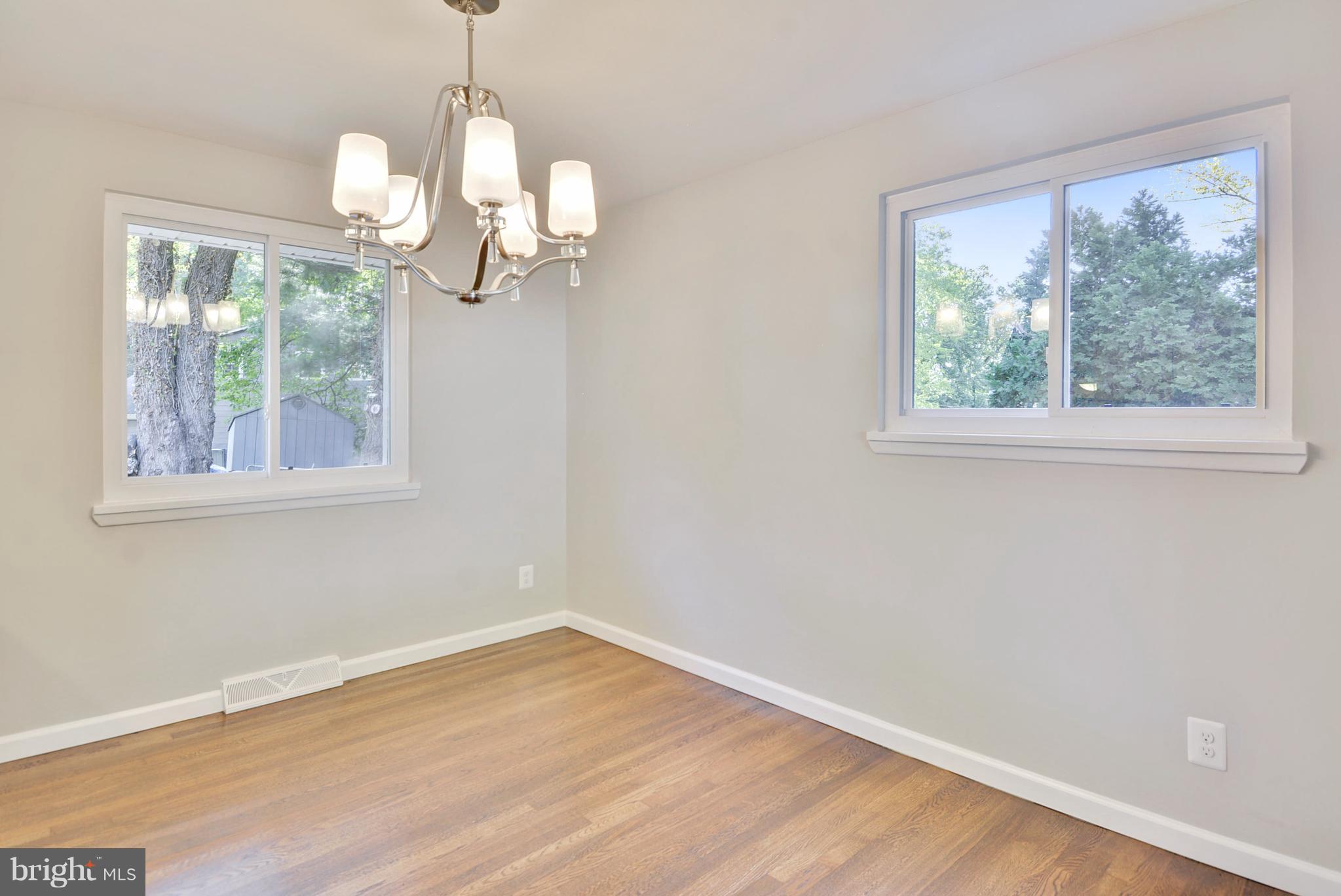 FOREST KNOLLS - Residential