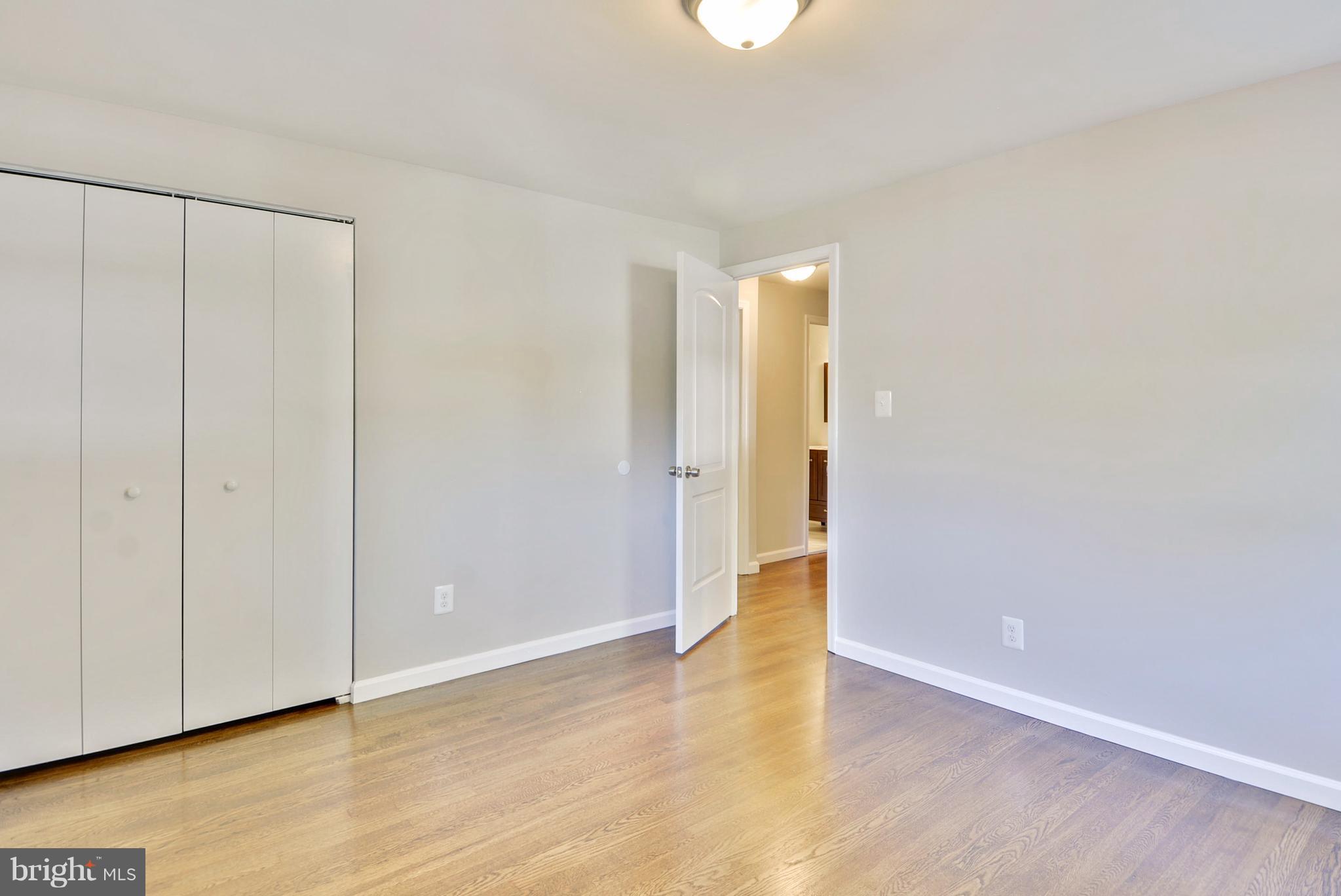 FOREST KNOLLS - Residential