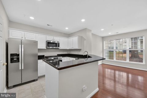 Condo For Sale - 45473 Caboose Terrace<br/> STERLING, VA 20166